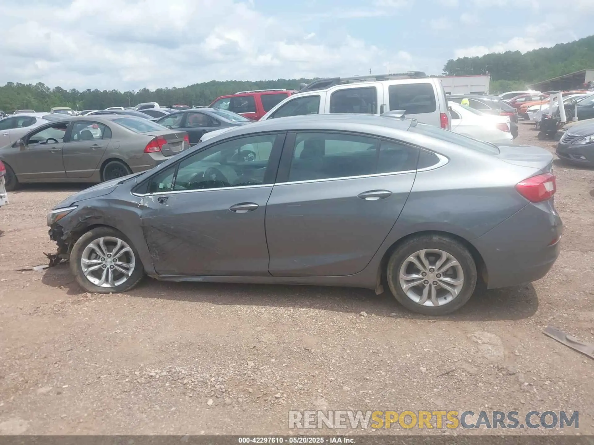 14 fotografías del automóvil dañado 1G1BE5SM9K7115562 CHEVROLET CRUZE 2019