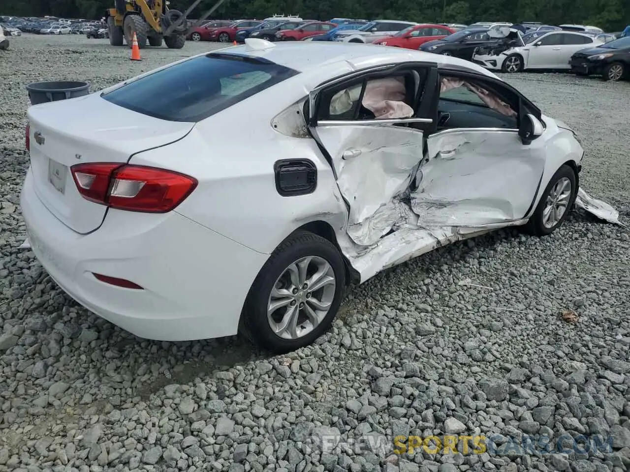 3 fotografías del automóvil dañado 1G1BE5SM9K7118154 CHEVROLET CRUZE 2019