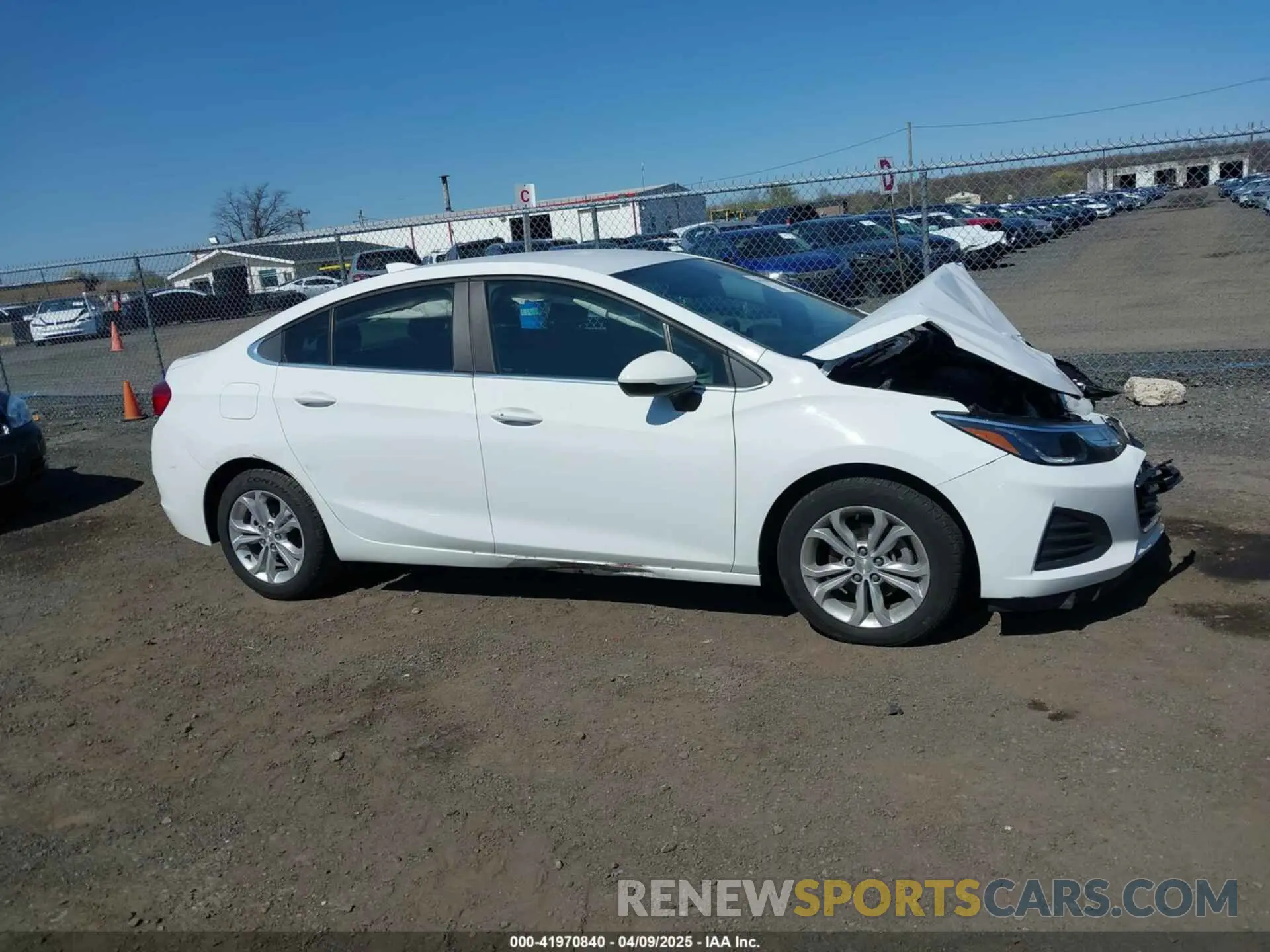 13 fotografías del automóvil dañado 1G1BE5SM9K7122673 CHEVROLET CRUZE 2019