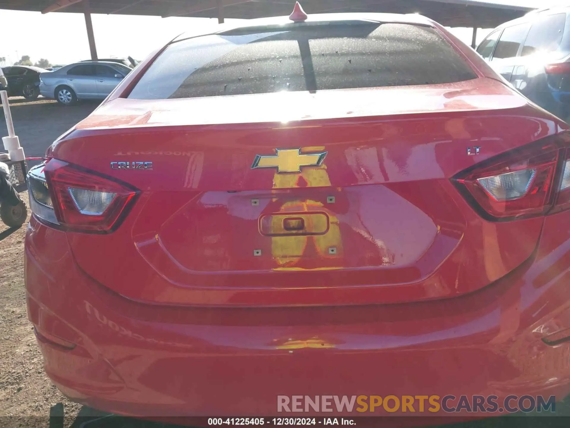 16 fotografías del automóvil dañado 1G1BE5SMXK7110290 CHEVROLET CRUZE 2019