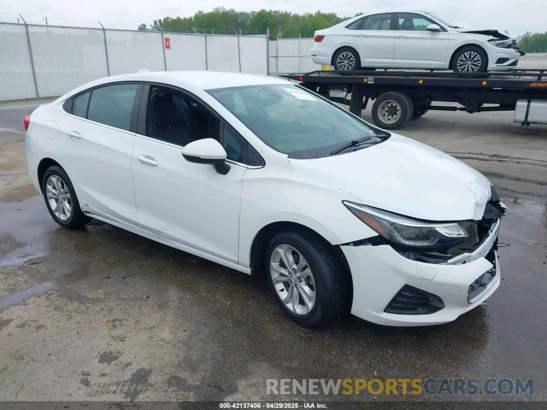 1 fotografías del automóvil dañado 1G1BE5SMXK7118146 CHEVROLET CRUZE 2019