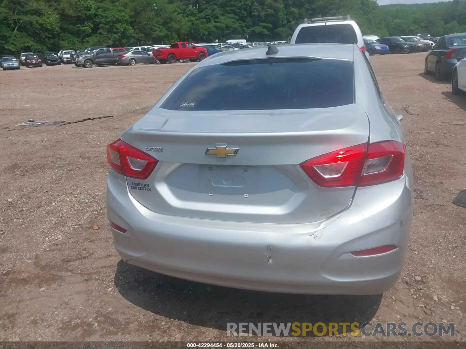 16 fotografías del automóvil dañado 1G1BJ5SM1K7103238 CHEVROLET CRUZE 2019