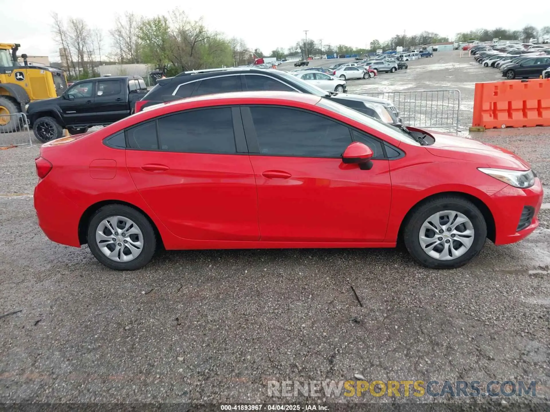 13 fotografías del automóvil dañado 1G1BJ5SM6K7102909 CHEVROLET CRUZE 2019