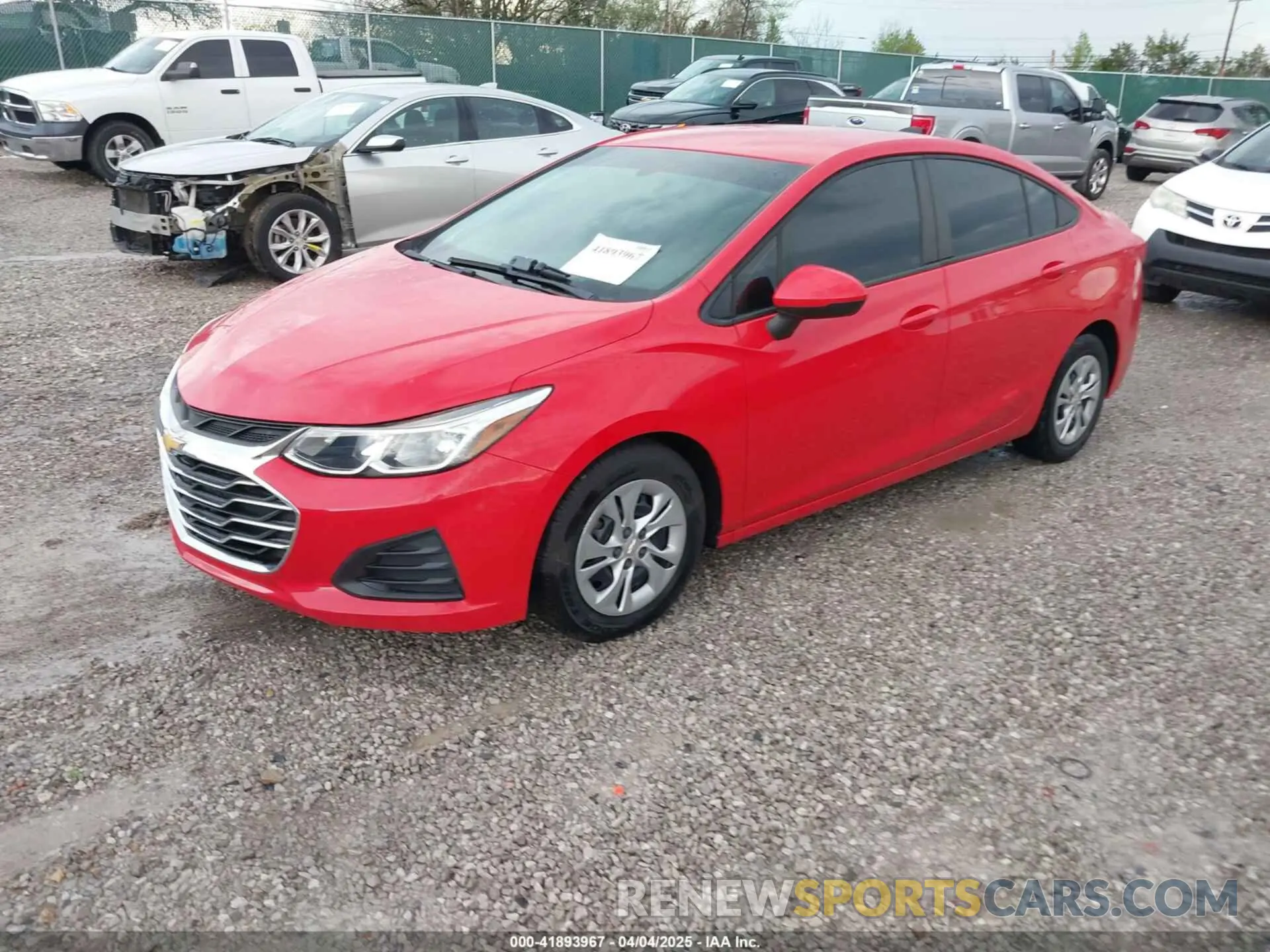 2 fotografías del automóvil dañado 1G1BJ5SM6K7102909 CHEVROLET CRUZE 2019