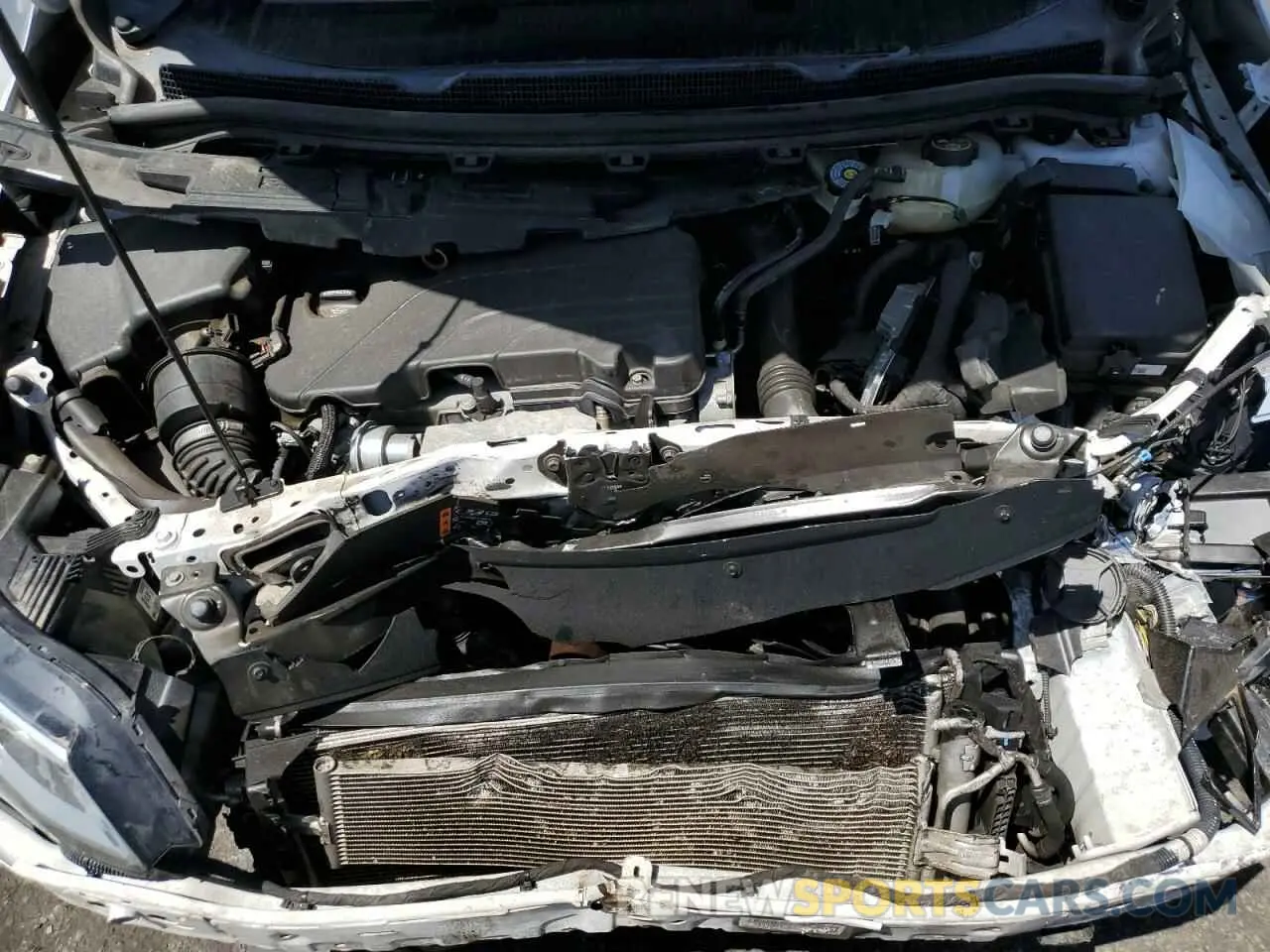 11 fotografías del automóvil dañado 1G1BJ5SMXK7105280 CHEVROLET CRUZE 2019