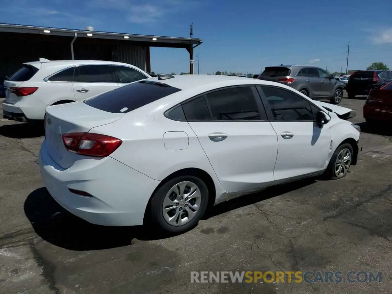 3 fotografías del automóvil dañado 1G1BJ5SMXK7105280 CHEVROLET CRUZE 2019