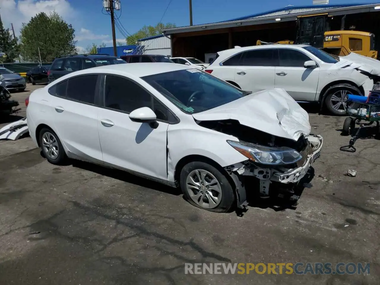 4 fotografías del automóvil dañado 1G1BJ5SMXK7105280 CHEVROLET CRUZE 2019