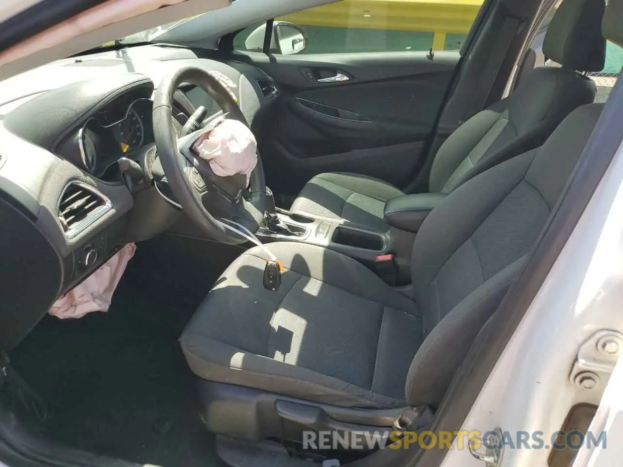 7 fotografías del automóvil dañado 1G1BJ5SMXK7105280 CHEVROLET CRUZE 2019