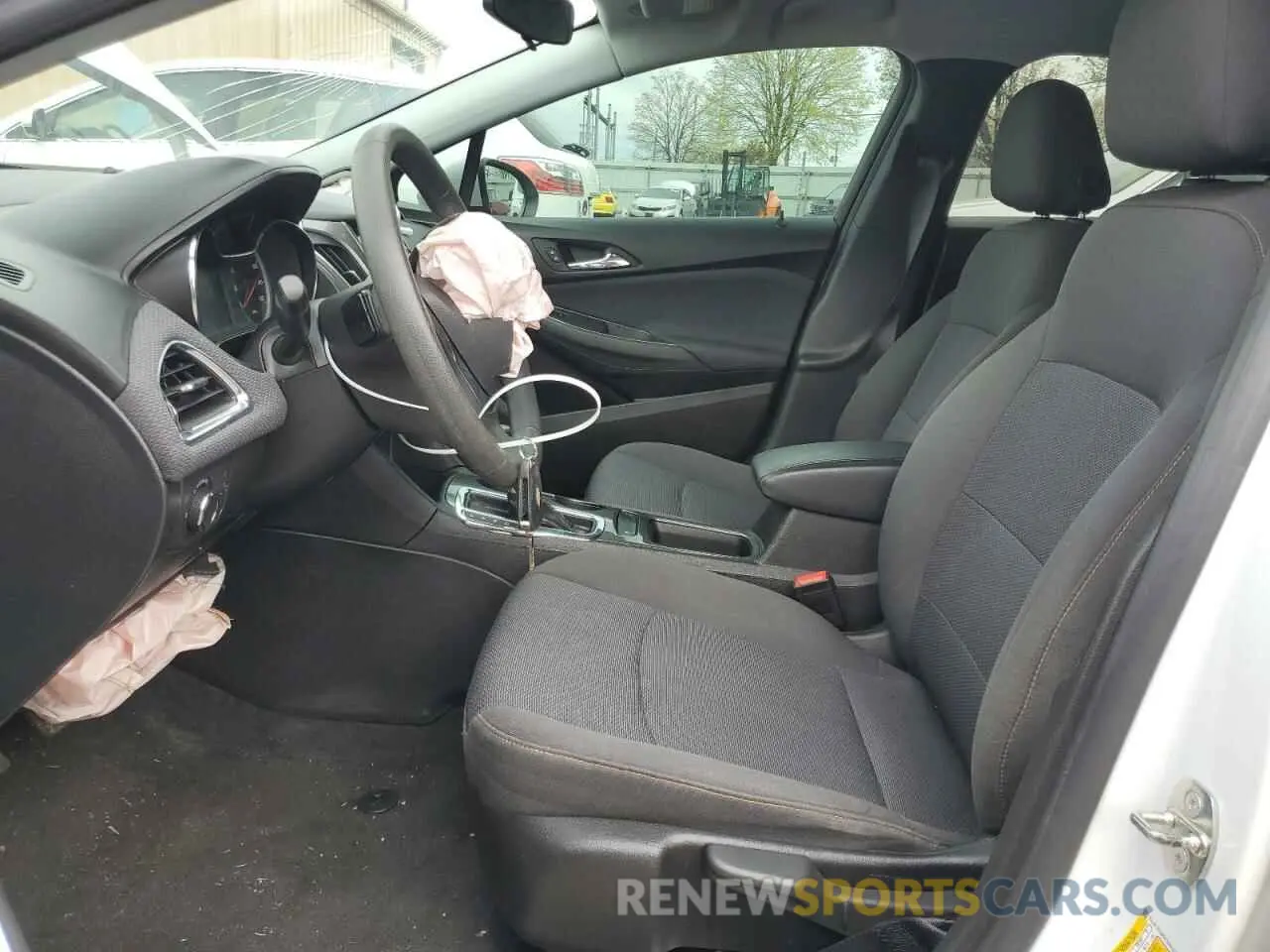 7 fotografías del automóvil dañado 3G1BC6SM5KS590347 CHEVROLET CRUZE 2019