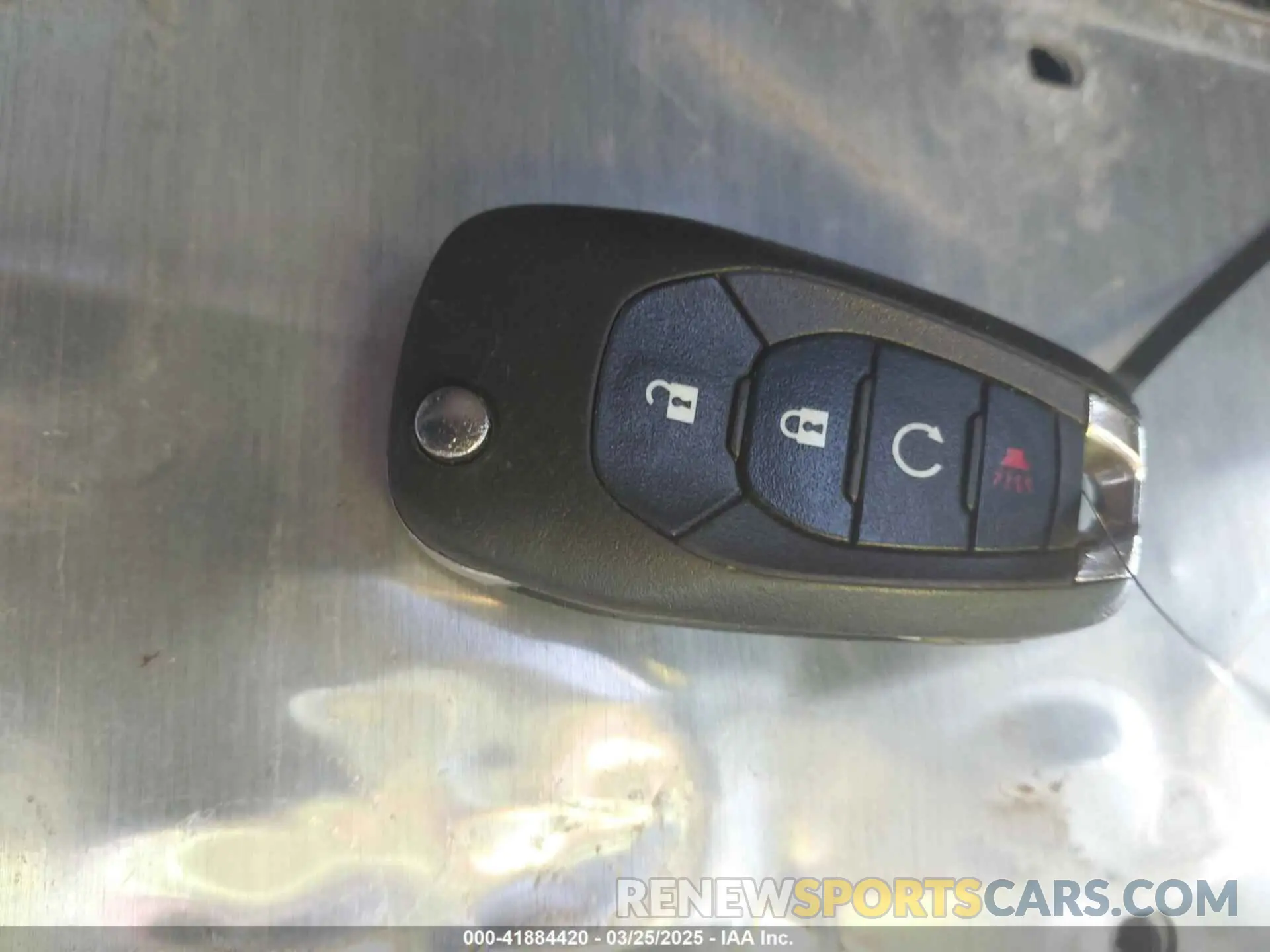 11 fotografías del automóvil dañado 3G1BC6SM7KS588888 CHEVROLET CRUZE 2019