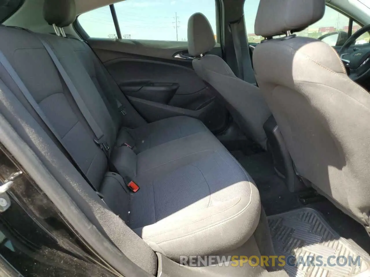 10 fotografías del automóvil dañado 3G1BC6SM8KS614639 CHEVROLET CRUZE 2019
