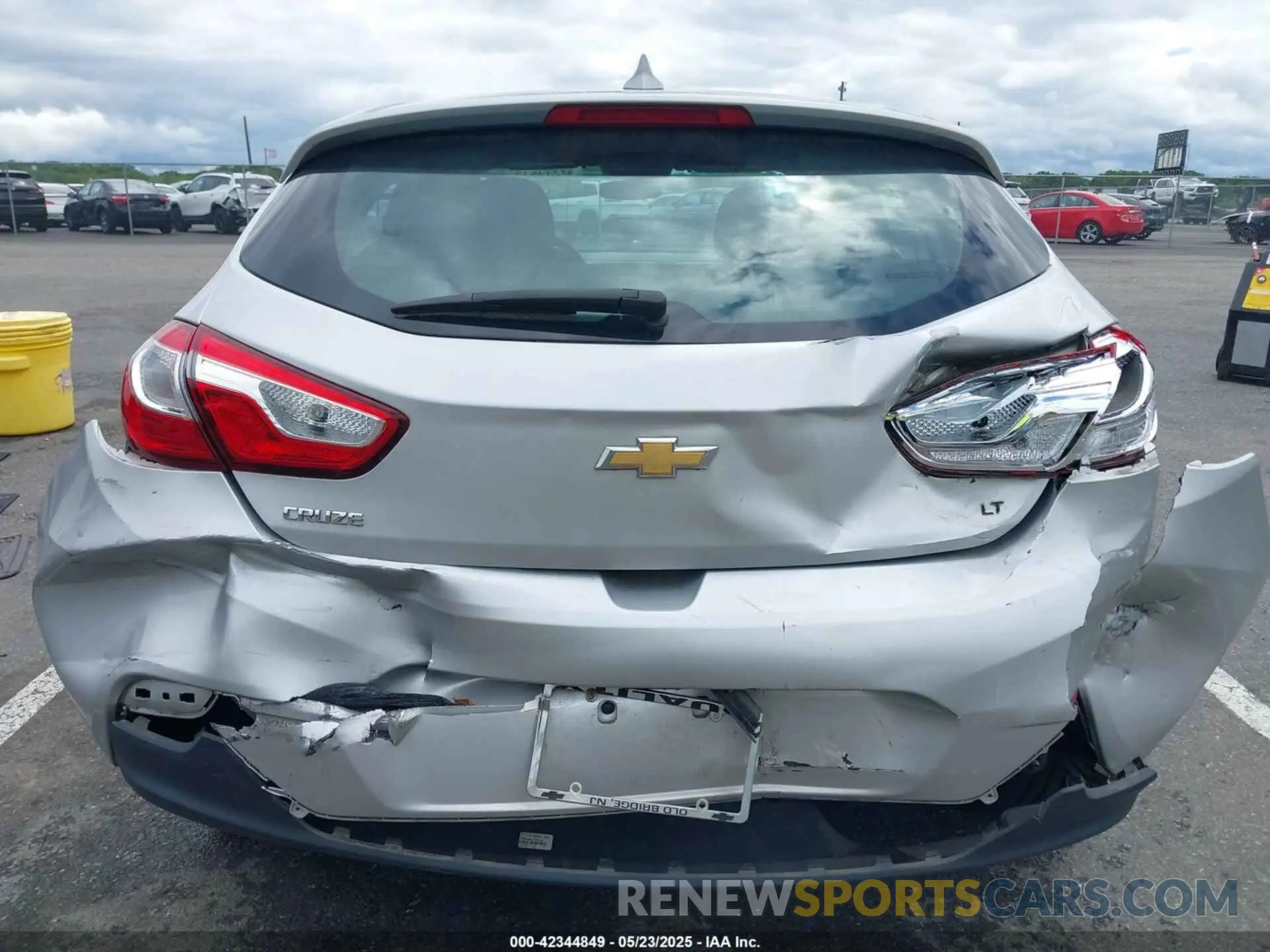 16 fotografías del automóvil dañado 3G1BE6SM0KS524394 CHEVROLET CRUZE 2019