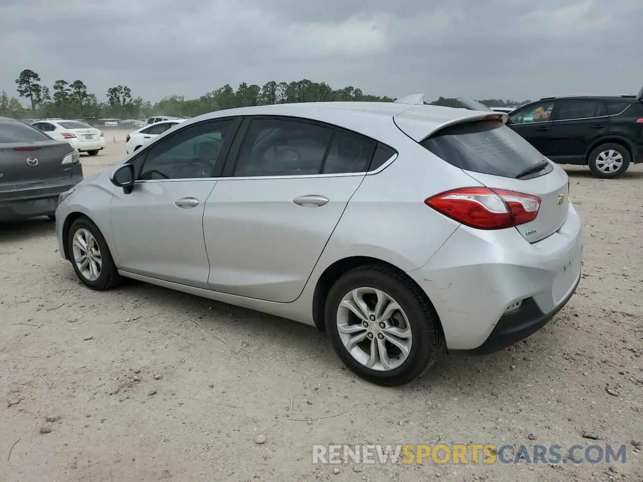 2 fotografías del automóvil dañado 3G1BE6SM1KS571465 CHEVROLET CRUZE 2019