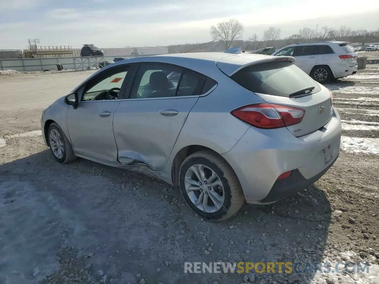 2 fotografías del automóvil dañado 3G1BE6SM2KS545215 CHEVROLET CRUZE 2019