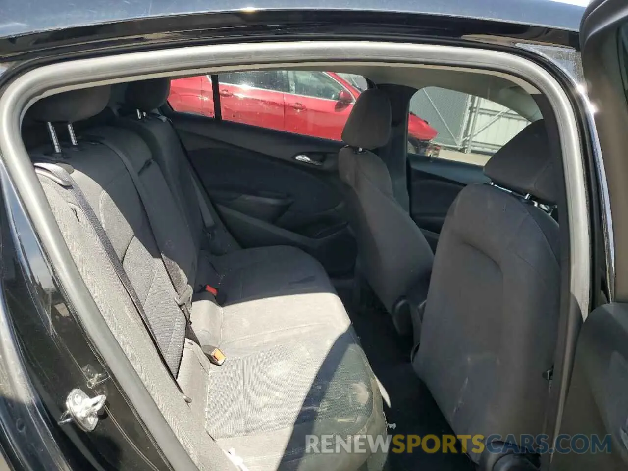 11 fotografías del automóvil dañado 3G1BE6SM2KS570311 CHEVROLET CRUZE 2019