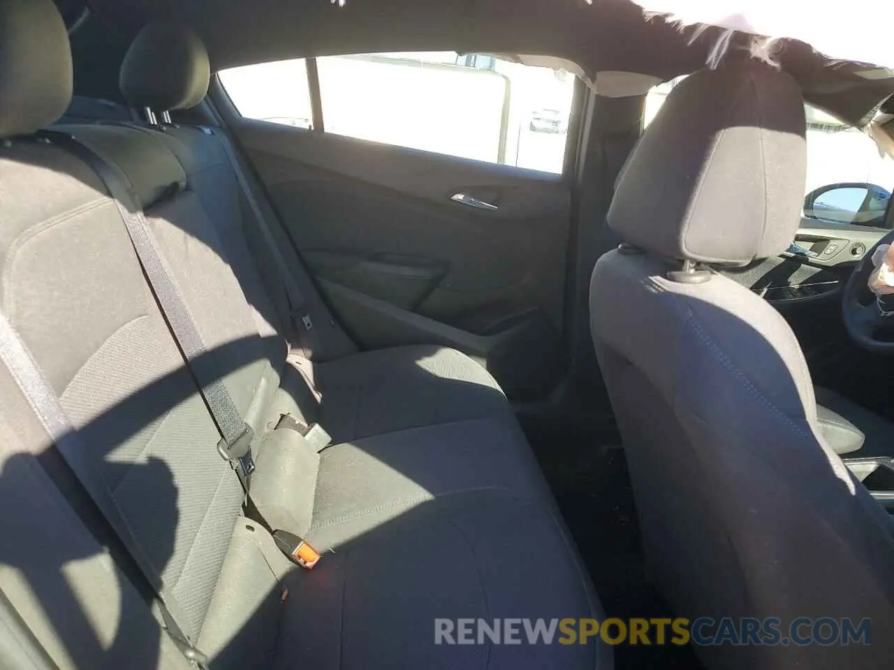 10 fotografías del automóvil dañado 3G1BE6SM2KS589022 CHEVROLET CRUZE 2019