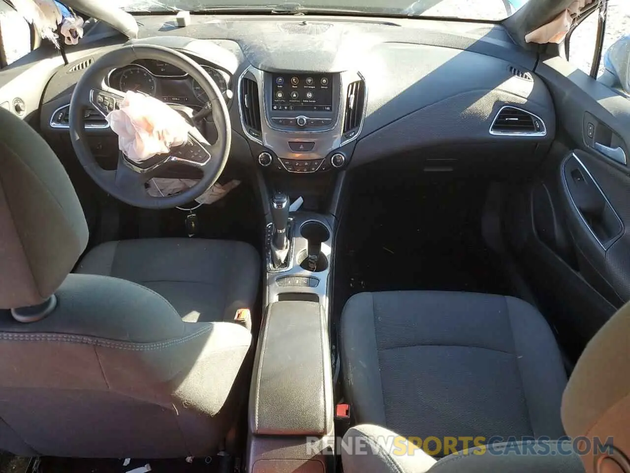 8 fotografías del automóvil dañado 3G1BE6SM2KS589022 CHEVROLET CRUZE 2019