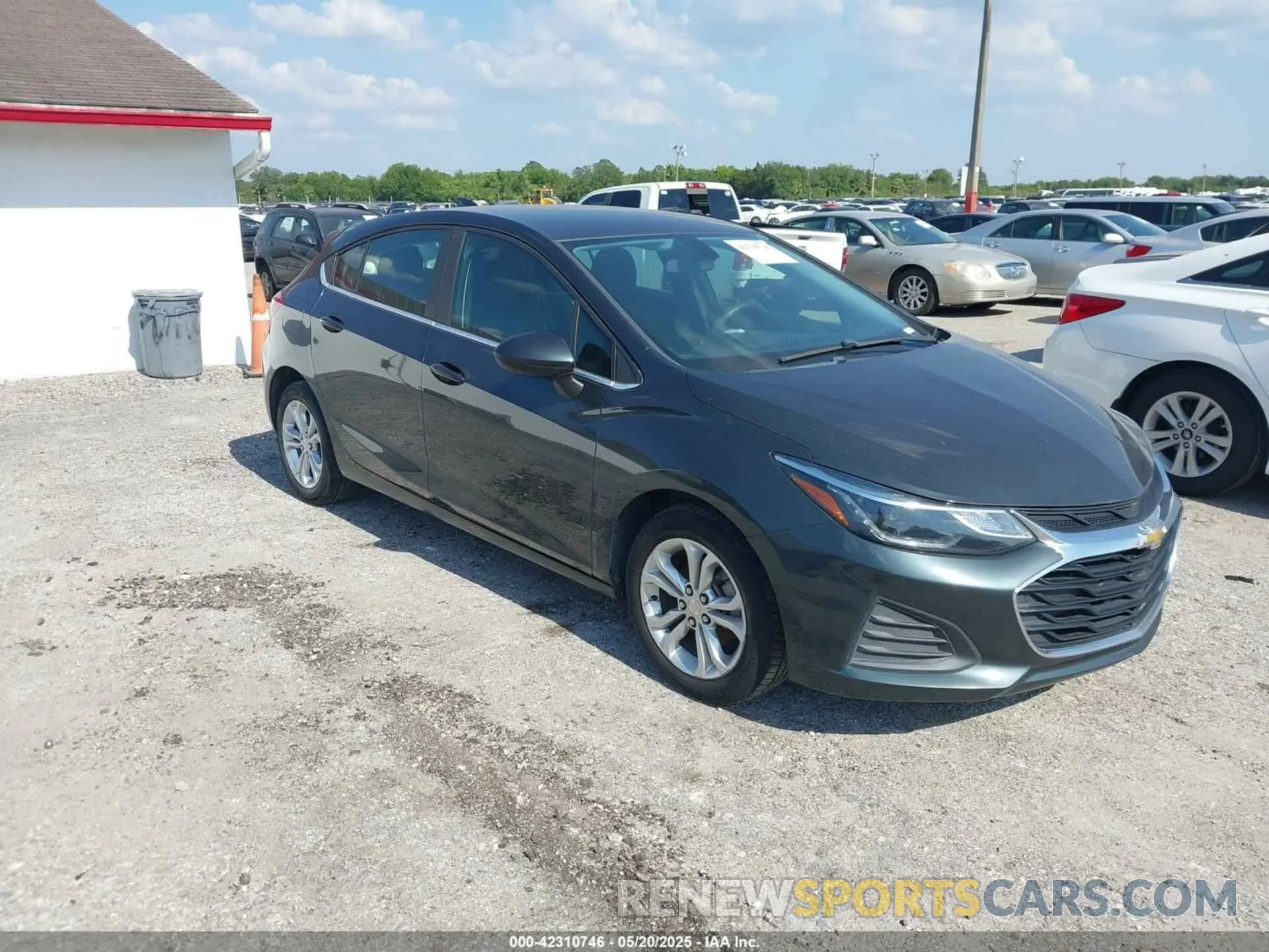 1 fotografías del automóvil dañado 3G1BE6SM4KS542770 CHEVROLET CRUZE 2019