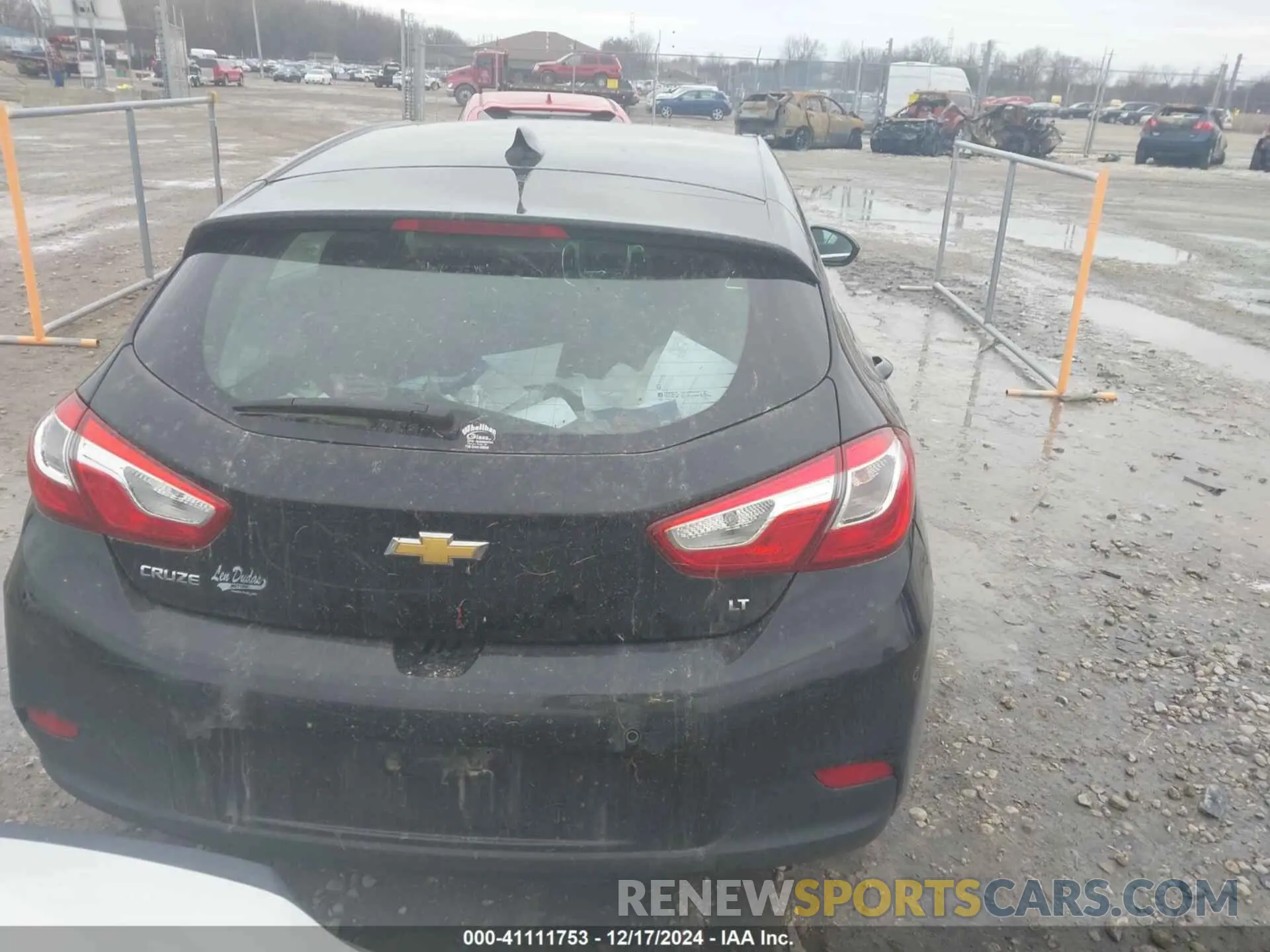 16 fotografías del automóvil dañado 3G1BE6SM6KS564012 CHEVROLET CRUZE 2019