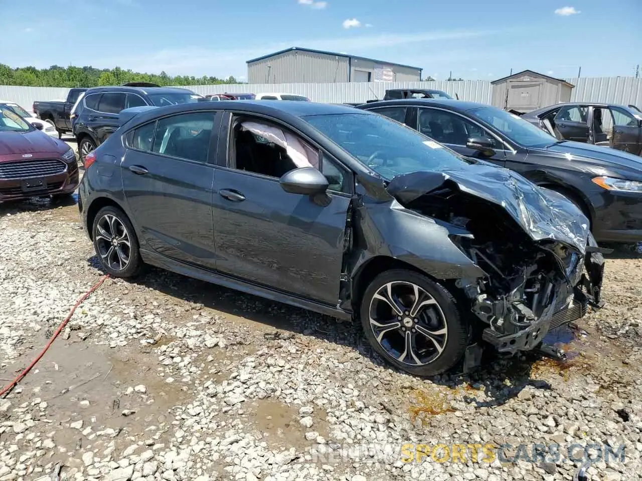 4 fotografías del automóvil dañado 3G1BE6SM8KS539239 CHEVROLET CRUZE 2019