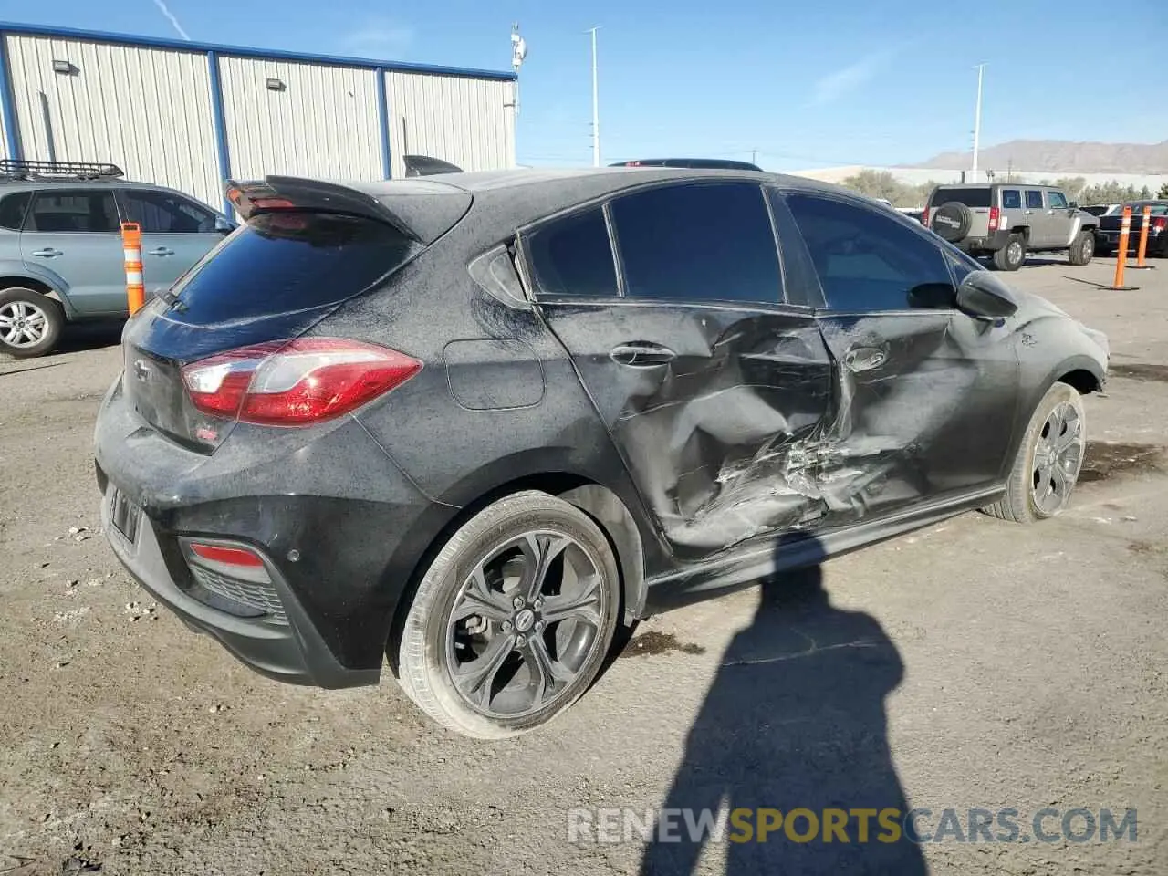 3 fotografías del automóvil dañado 3G1BE6SM8KS567638 CHEVROLET CRUZE 2019