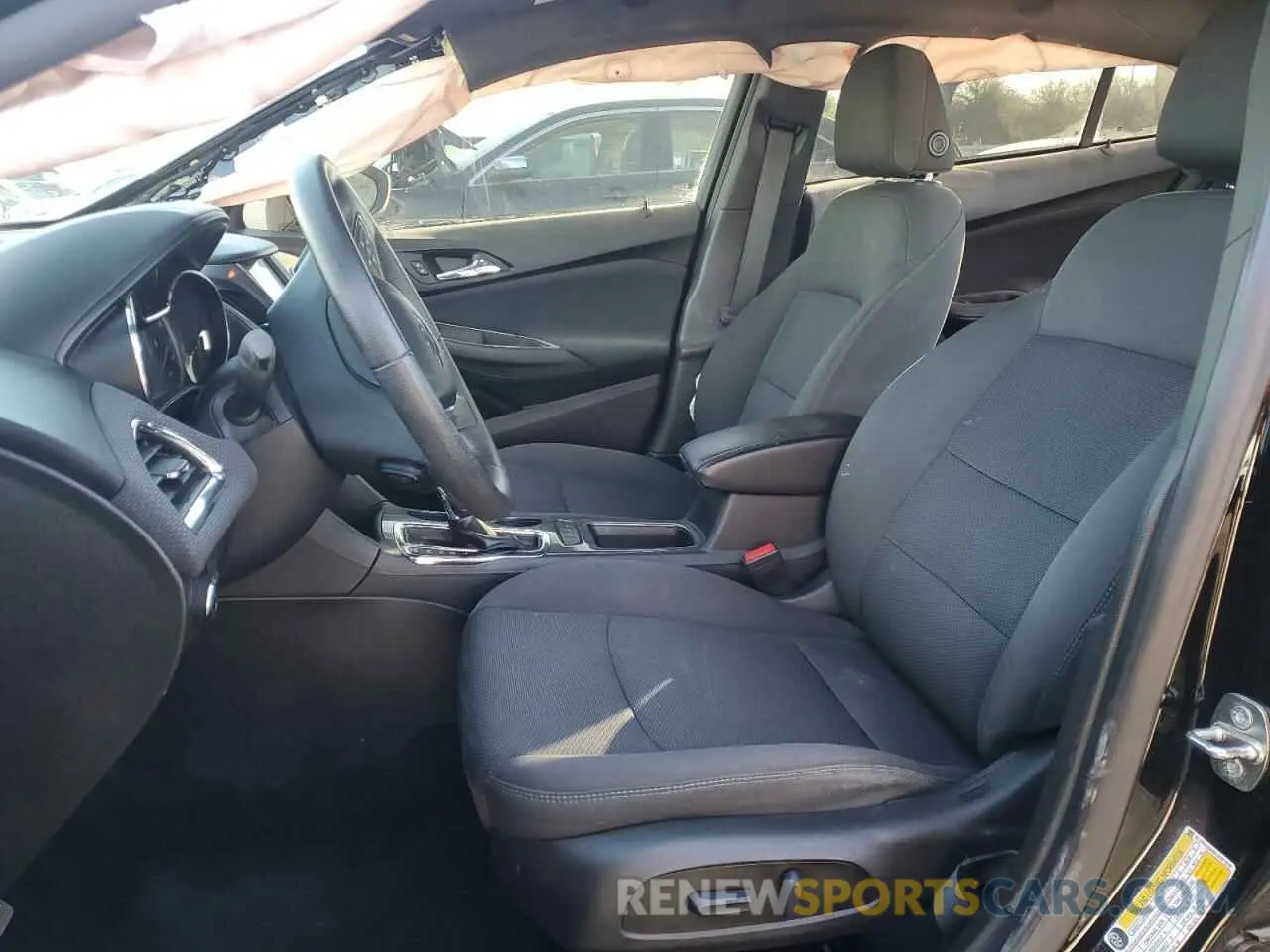 7 fotografías del automóvil dañado 3G1BE6SM8KS567638 CHEVROLET CRUZE 2019