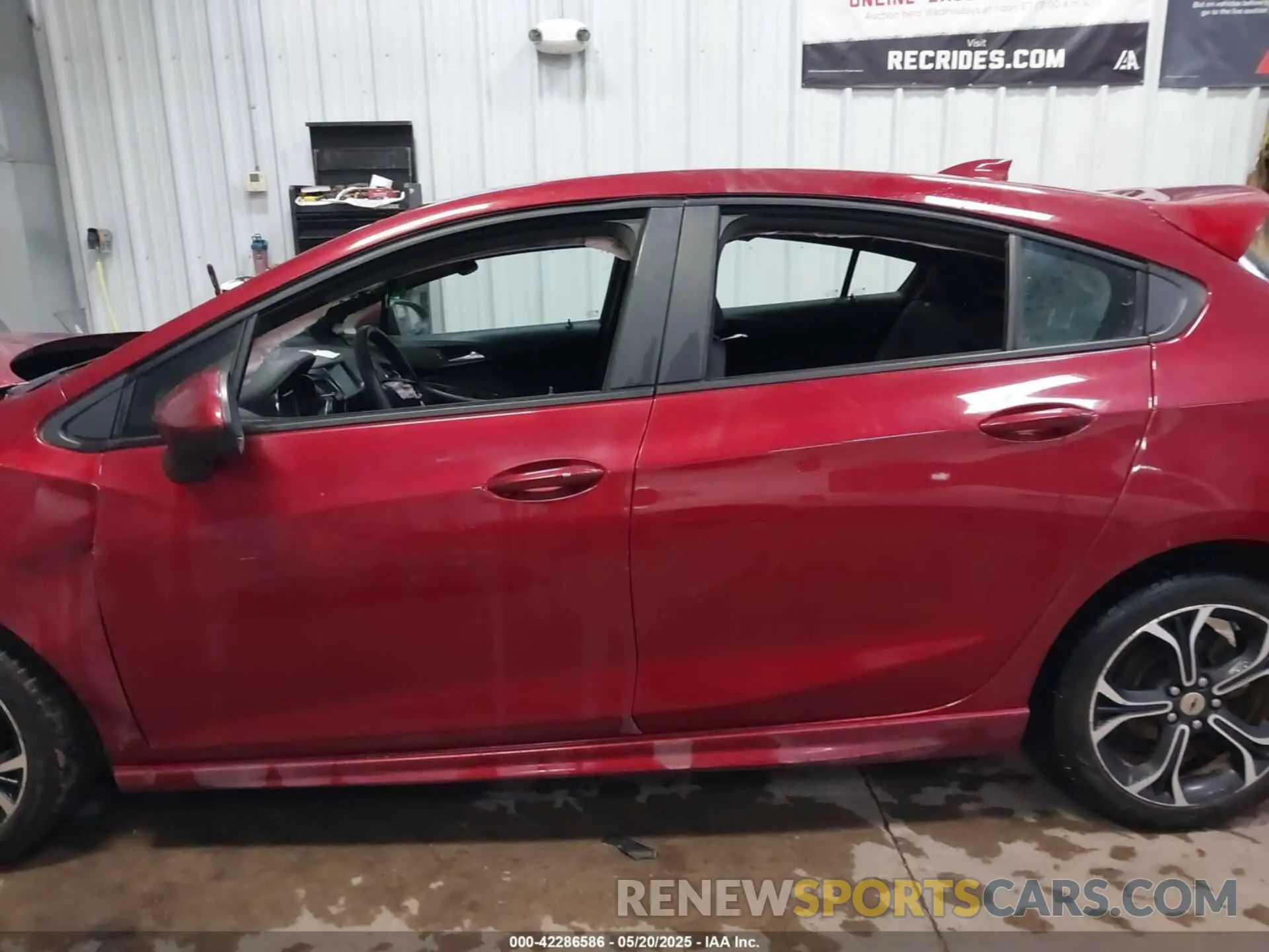 14 fotografías del automóvil dañado 3G1BE6SM8KS570538 CHEVROLET CRUZE 2019