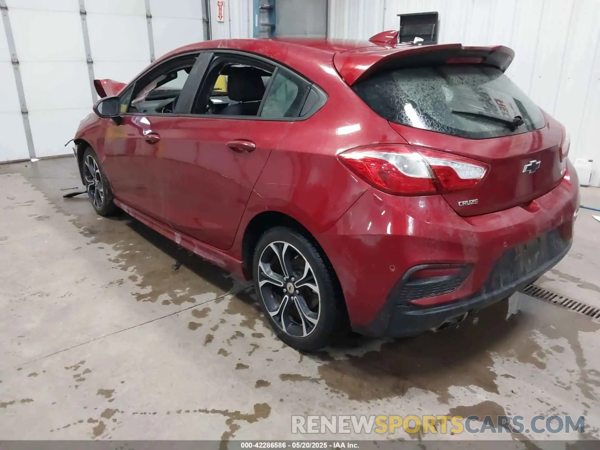 3 fotografías del automóvil dañado 3G1BE6SM8KS570538 CHEVROLET CRUZE 2019