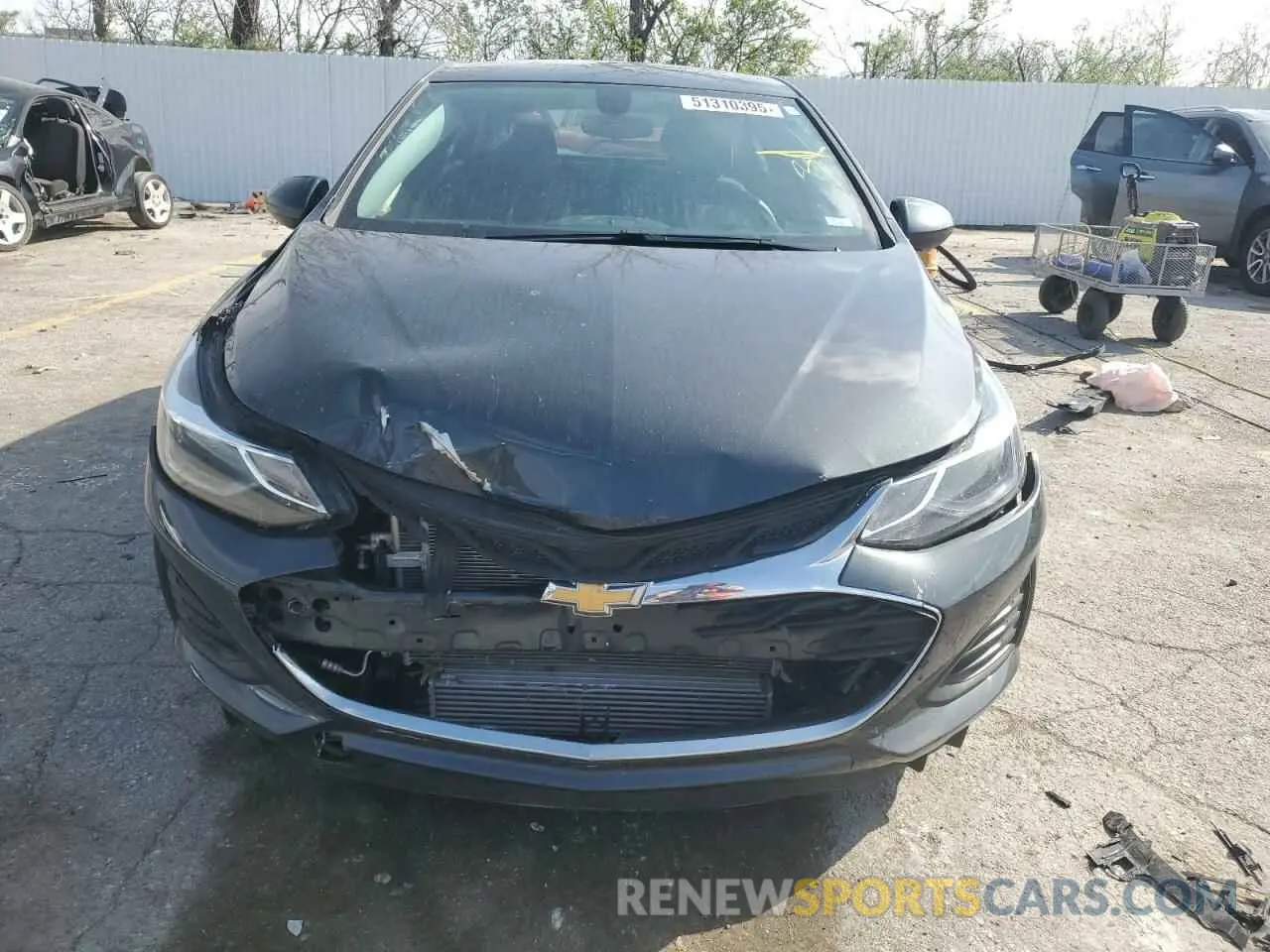 5 fotografías del automóvil dañado 3G1BE6SM8KS611041 CHEVROLET CRUZE 2019