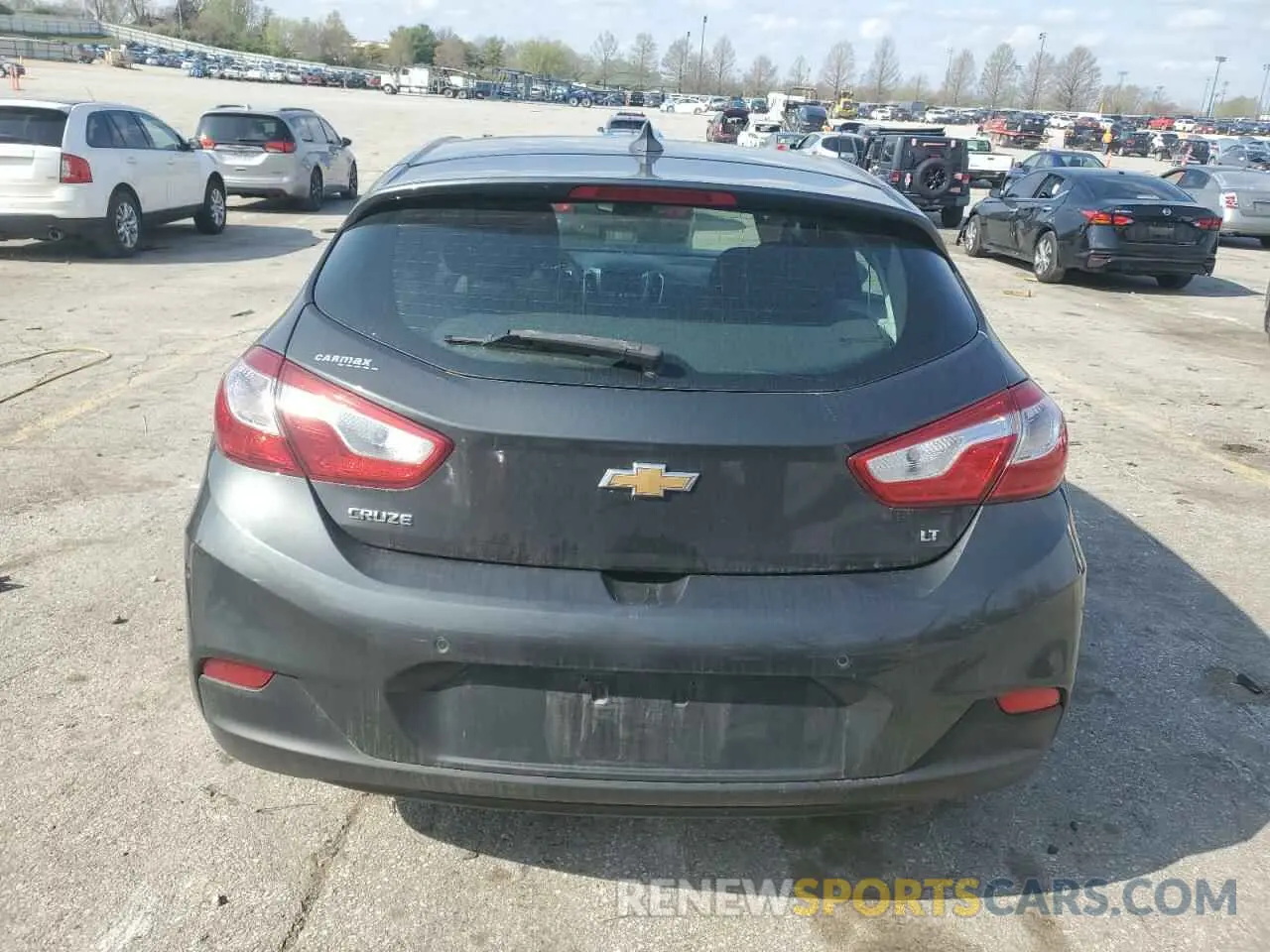 6 fotografías del automóvil dañado 3G1BE6SM8KS611041 CHEVROLET CRUZE 2019