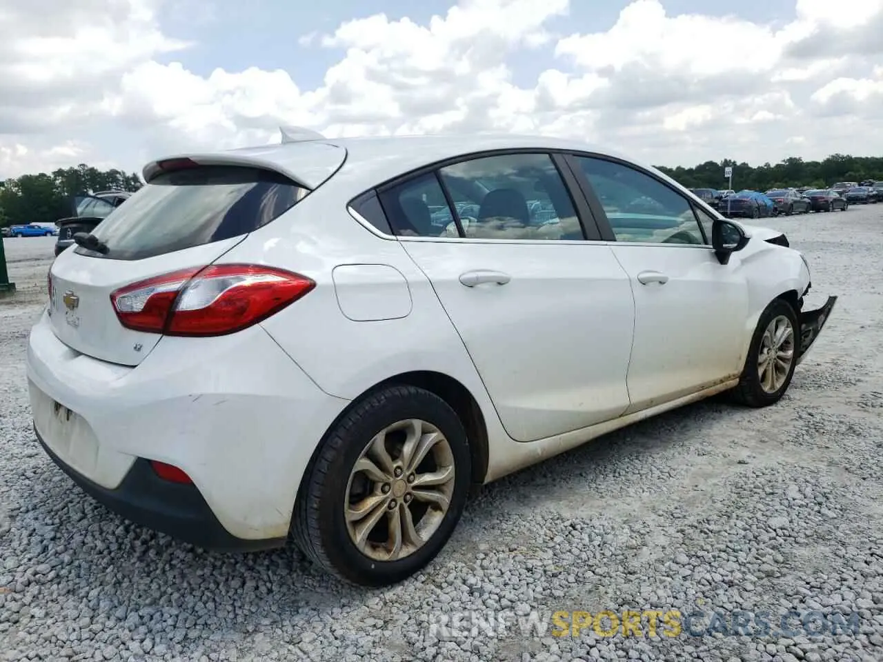 3 fotografías del automóvil dañado 3G1BE6SM9KS563193 CHEVROLET CRUZE 2019