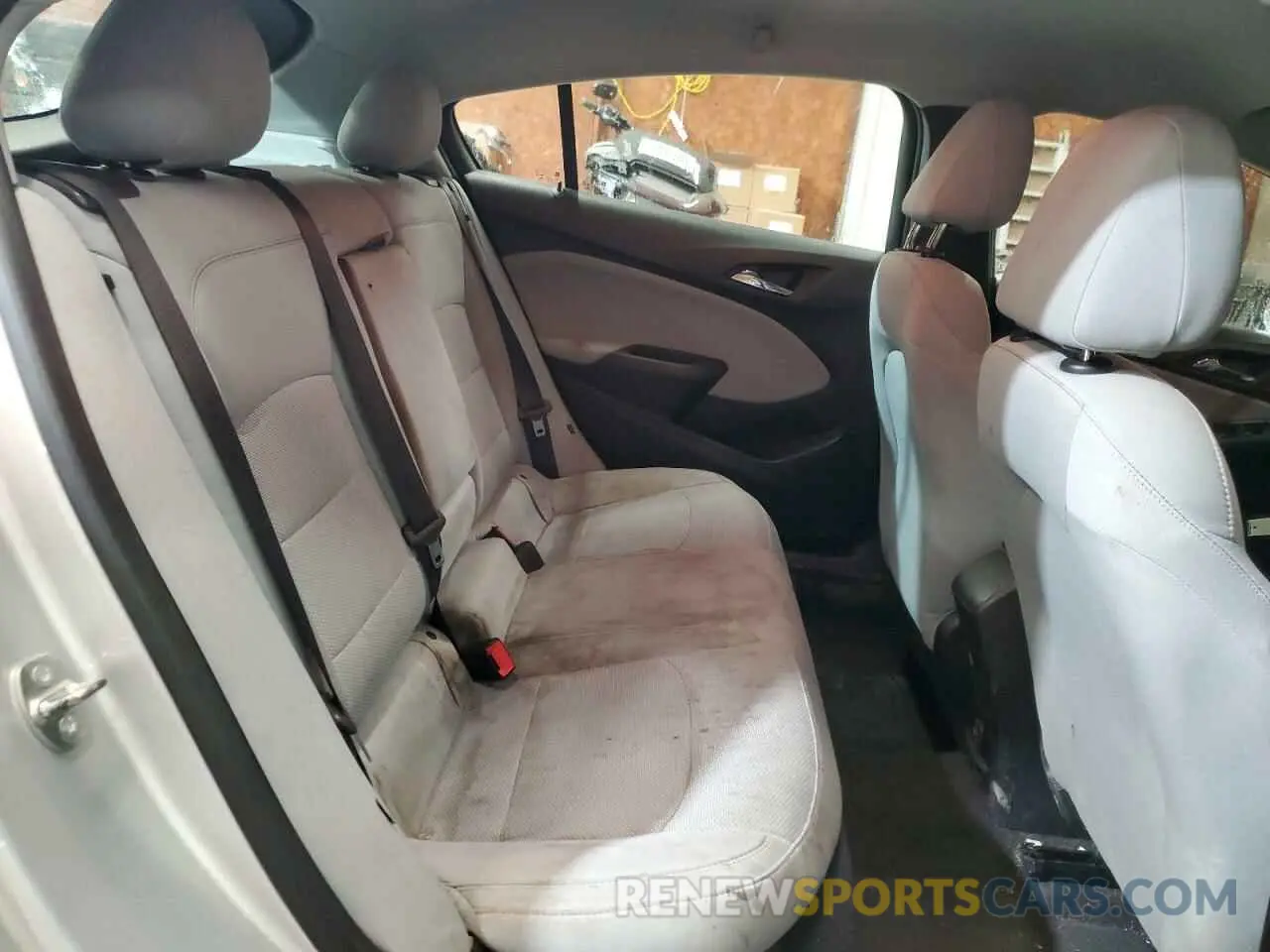 10 fotografías del automóvil dañado 3G1BE6SMXKS540988 CHEVROLET CRUZE 2019