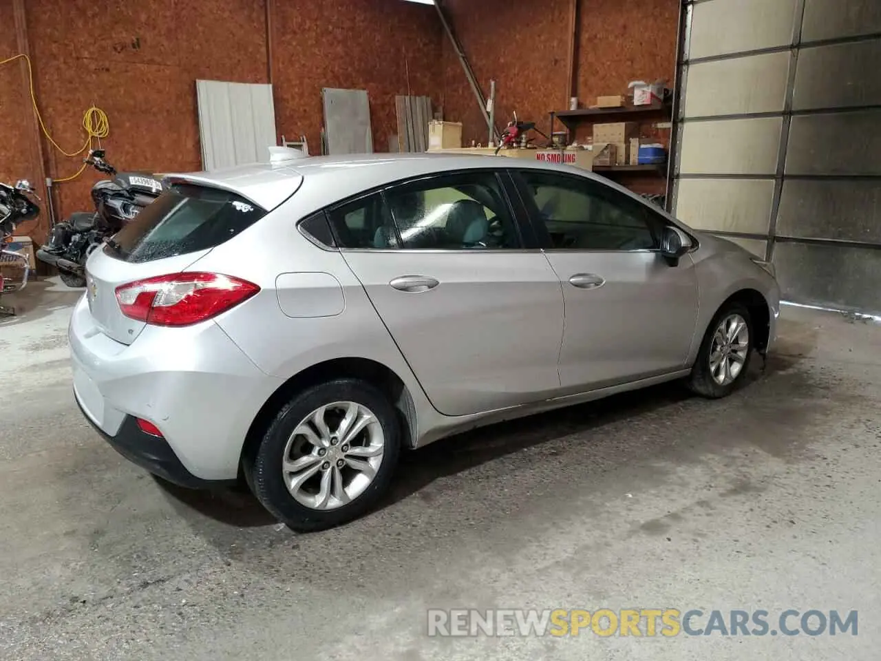 3 fotografías del automóvil dañado 3G1BE6SMXKS540988 CHEVROLET CRUZE 2019