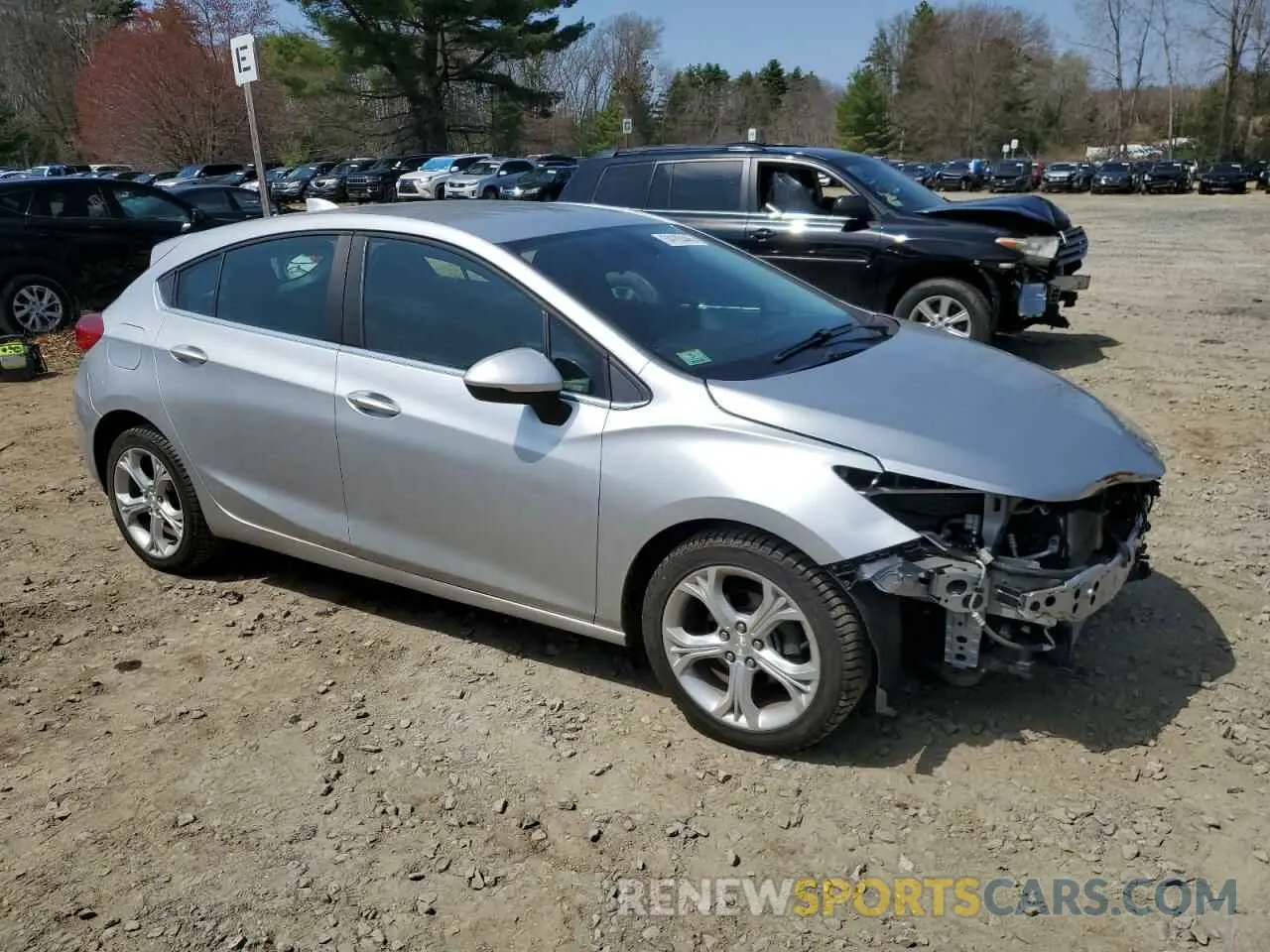 4 fotografías del automóvil dañado 3G1BF6SM1KS569549 CHEVROLET CRUZE 2019