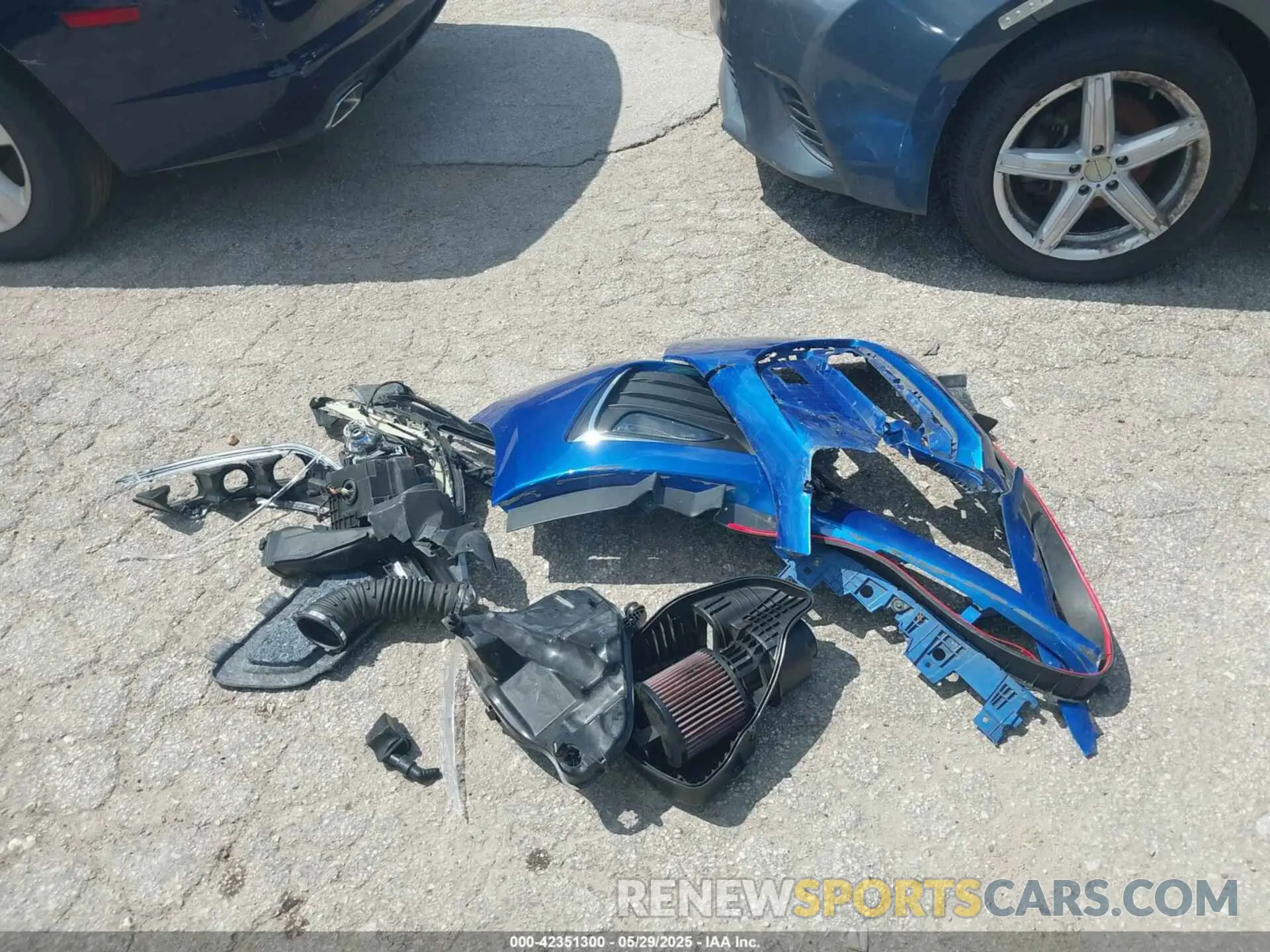 11 fotografías del automóvil dañado 3G1BF6SMXKS570523 CHEVROLET CRUZE 2019