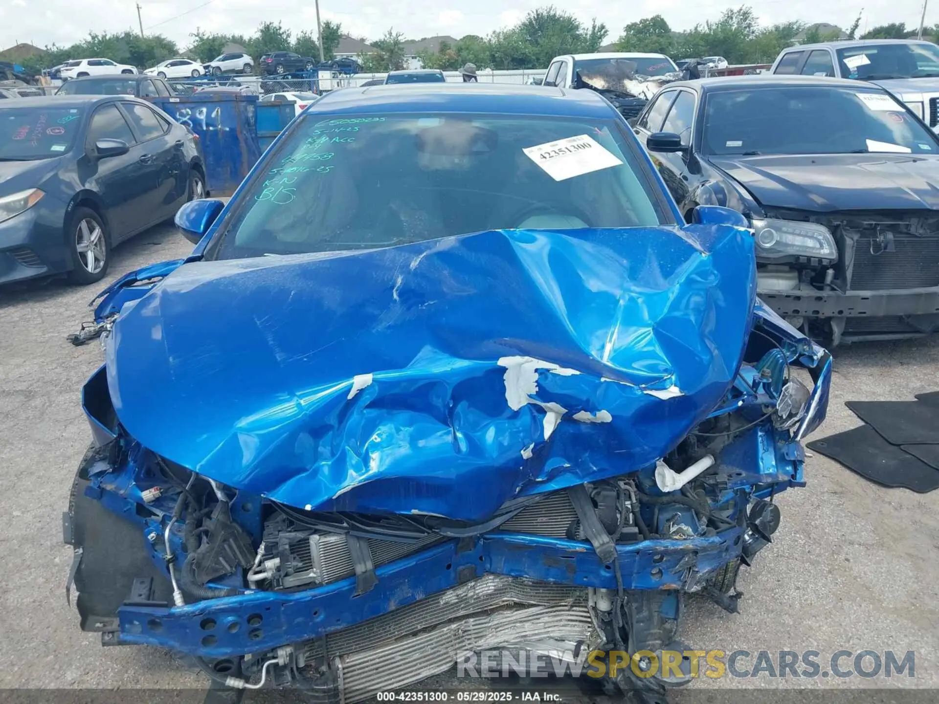 12 fotografías del automóvil dañado 3G1BF6SMXKS570523 CHEVROLET CRUZE 2019