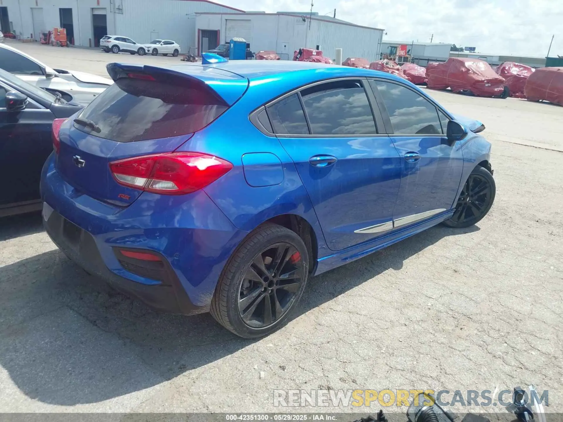 4 fotografías del automóvil dañado 3G1BF6SMXKS570523 CHEVROLET CRUZE 2019