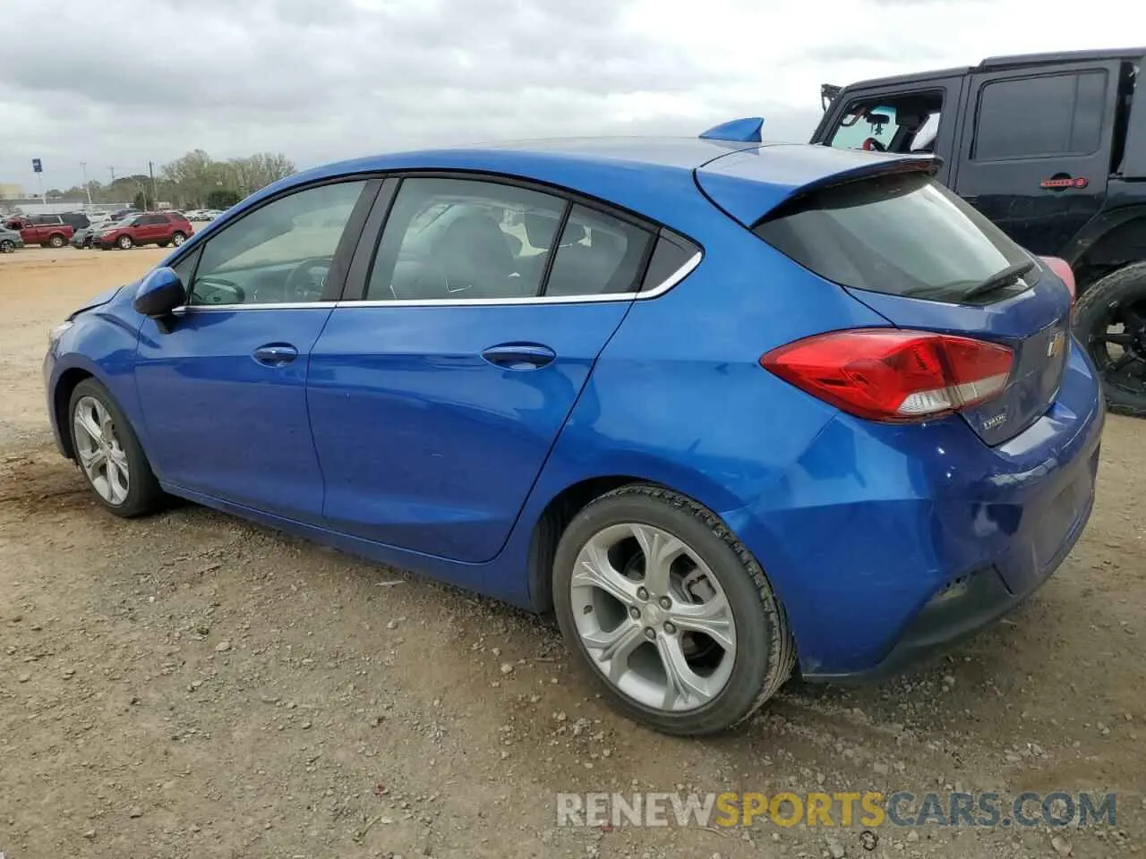 2 fotografías del automóvil dañado 3G1BF6SMXKS592215 CHEVROLET CRUZE 2019