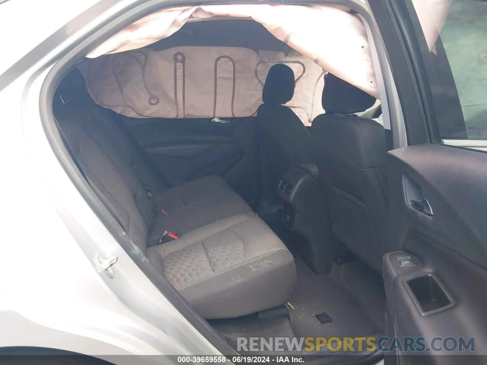 8 fotografías del automóvil dañado 2GNAXSEV9J6206756 CHEVROLET EQUINOX 2018