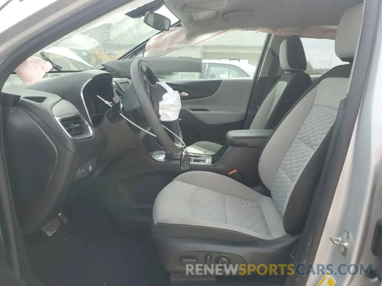 7 fotografías del automóvil dañado 2GNAXHEV0K6136374 CHEVROLET EQUINOX 2019