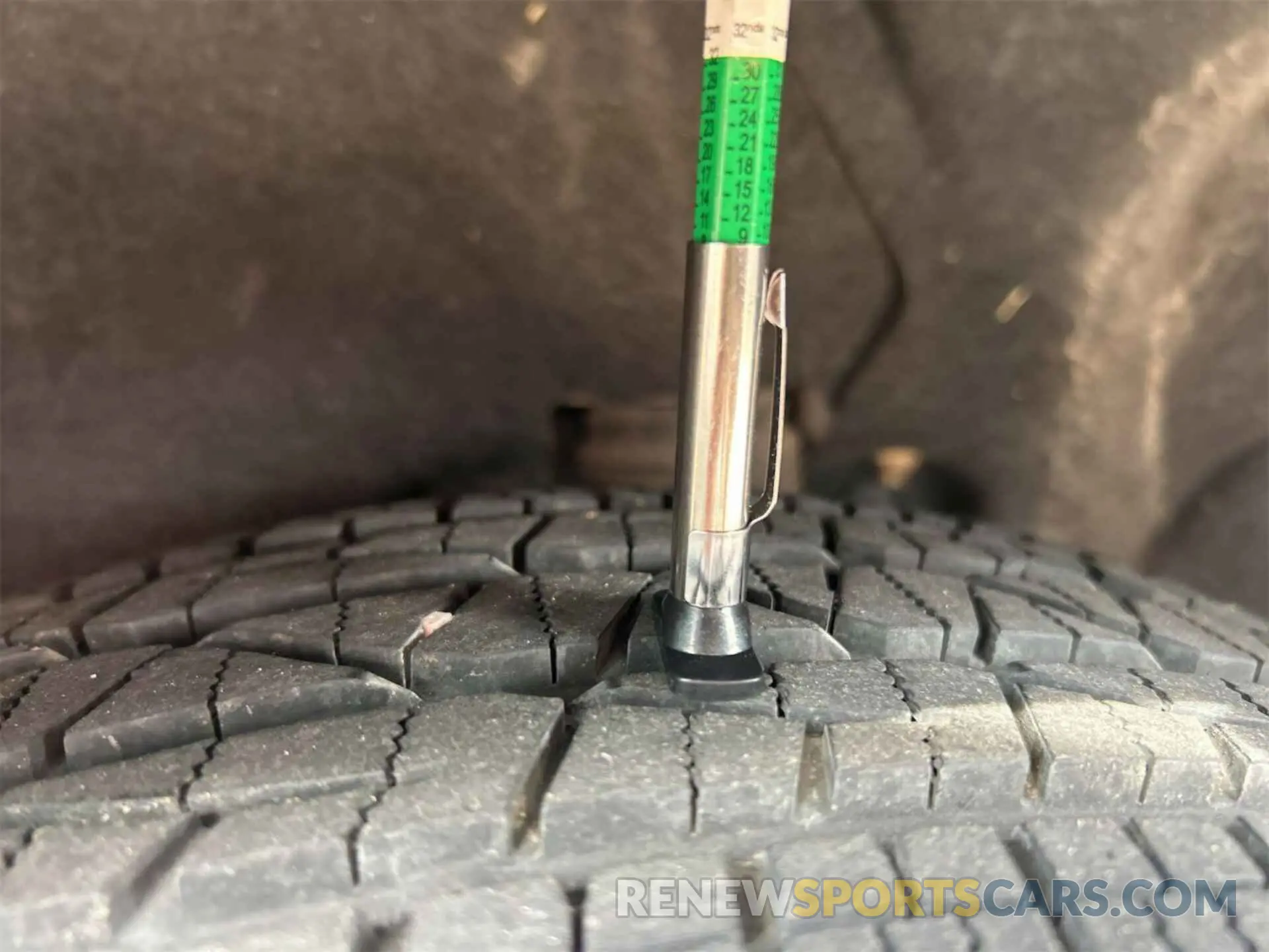 12 fotografías del automóvil dañado 2GNAXHEV1K6264770 CHEVROLET EQUINOX 2019