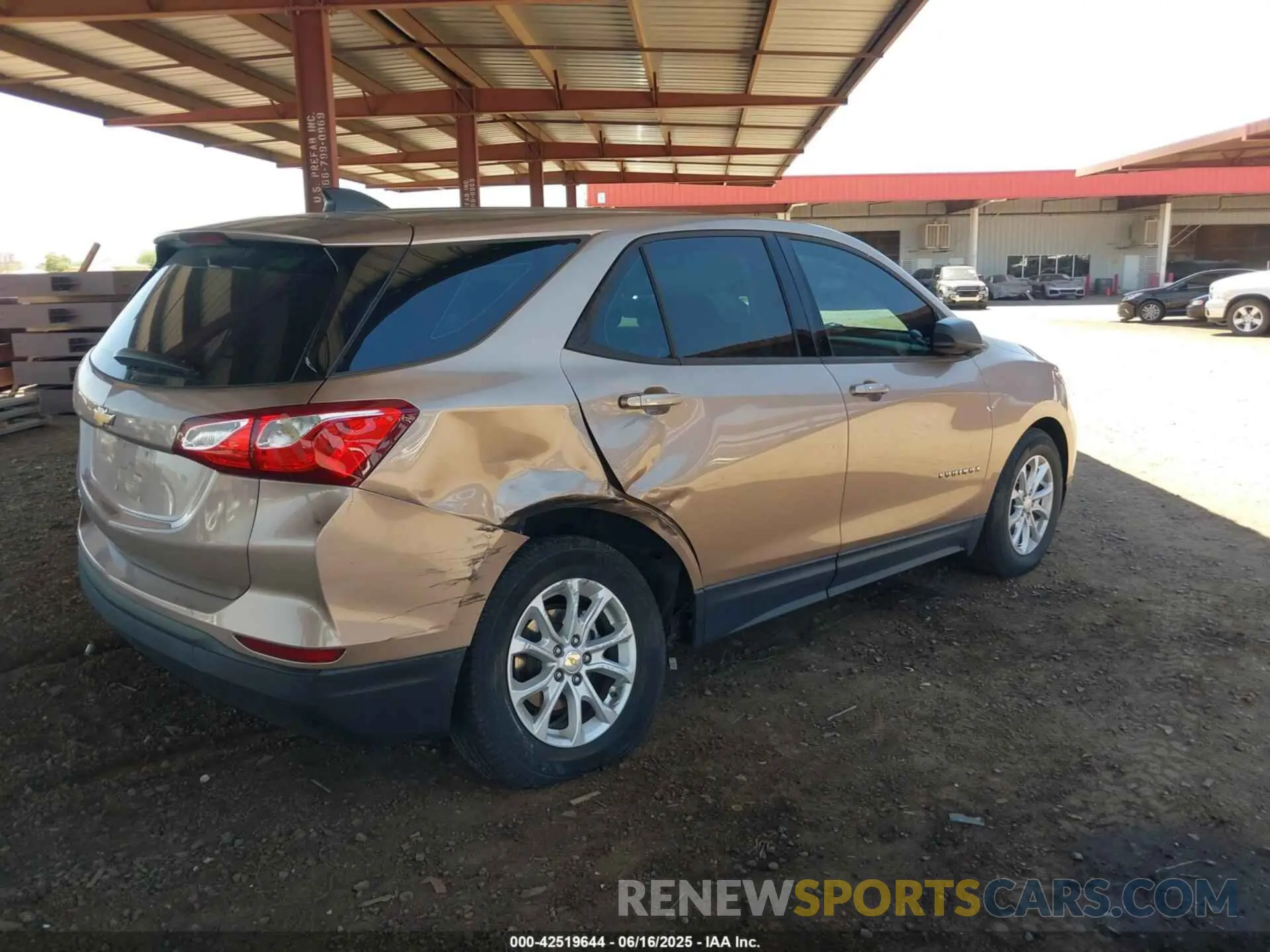 6 fotografías del automóvil dañado 2GNAXHEV3K6118743 CHEVROLET EQUINOX 2019
