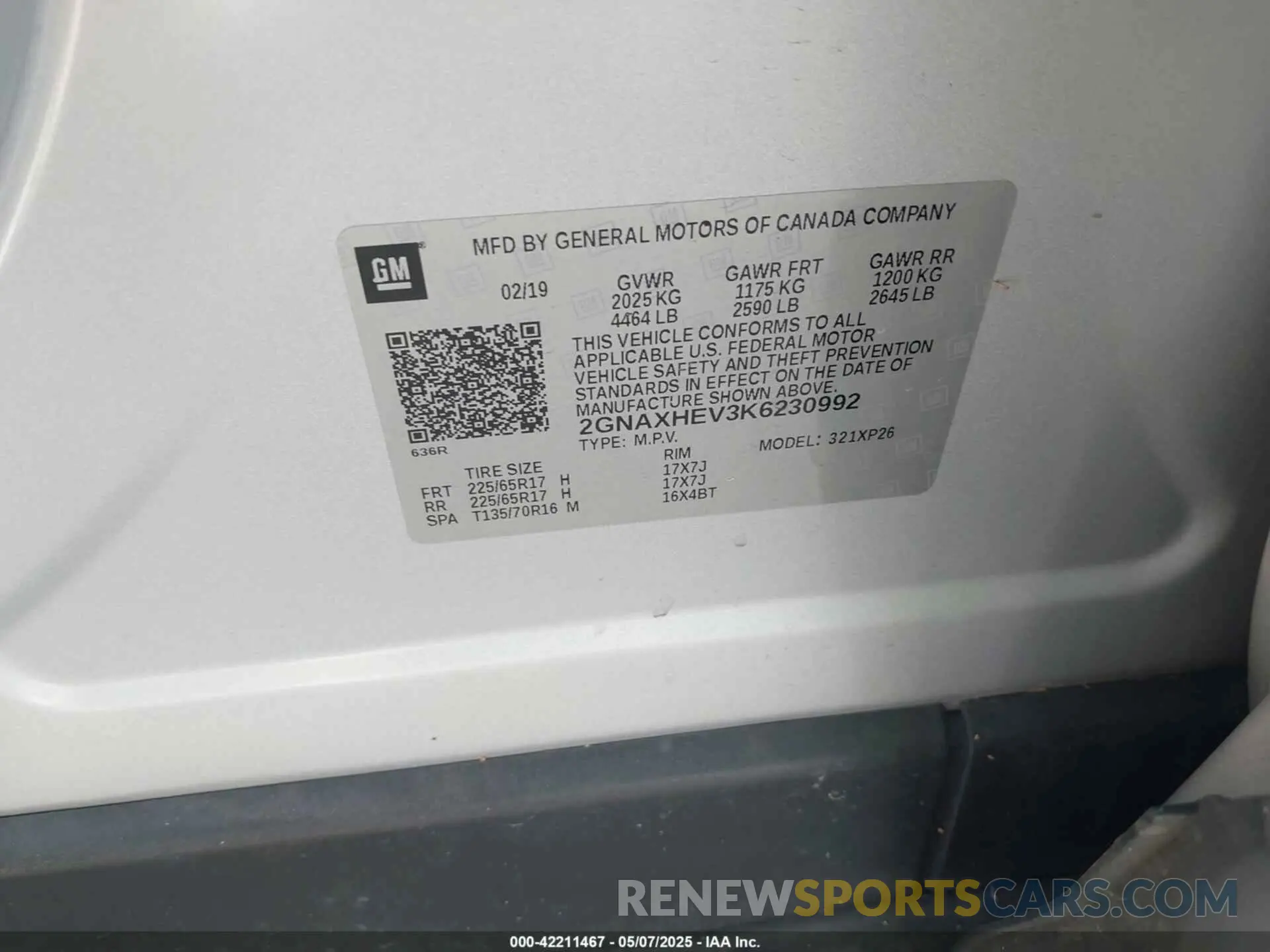 9 fotografías del automóvil dañado 2GNAXHEV3K6230992 CHEVROLET EQUINOX 2019