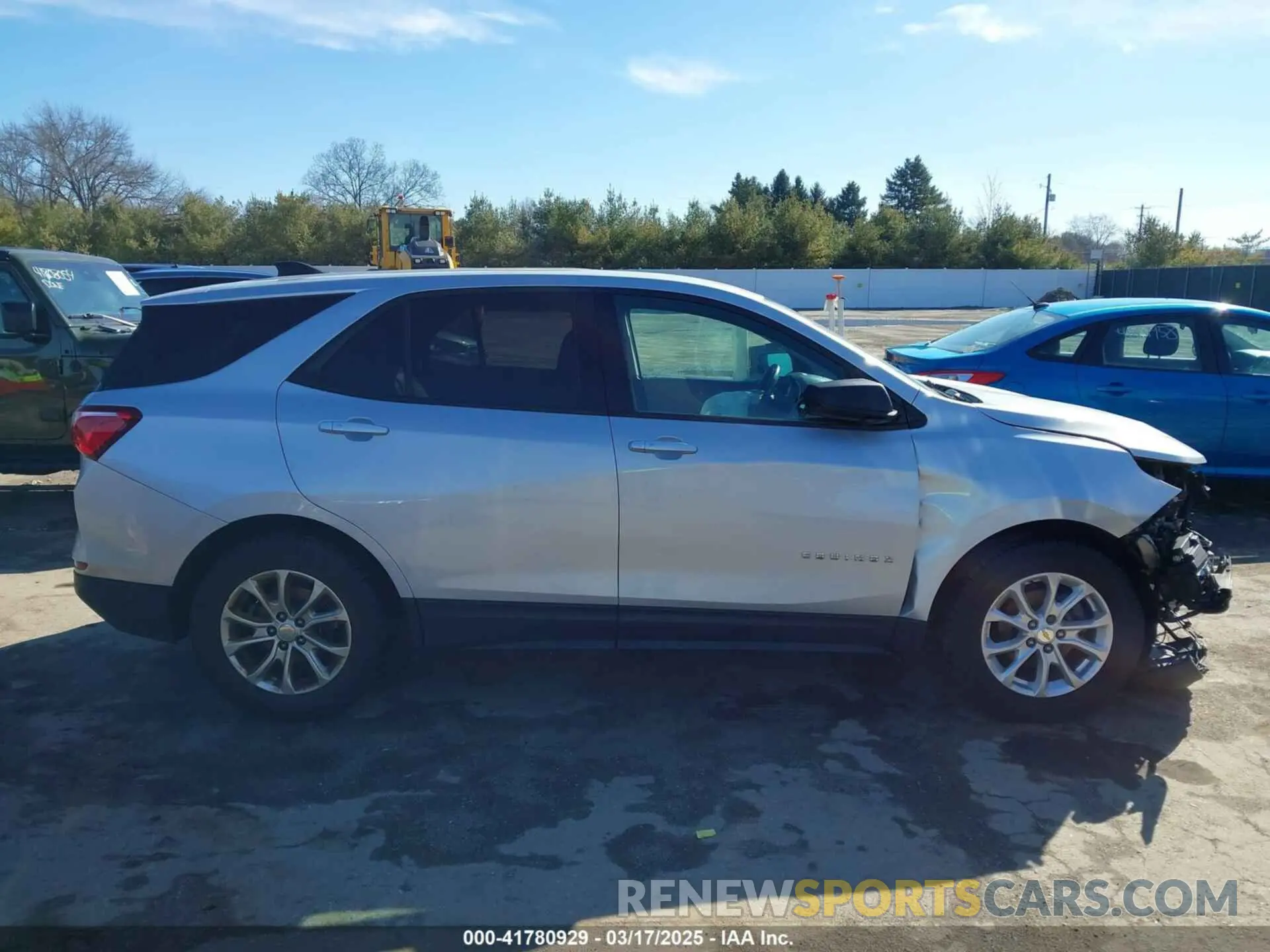 14 fotografías del automóvil dañado 2GNAXHEV4K6155073 CHEVROLET EQUINOX 2019
