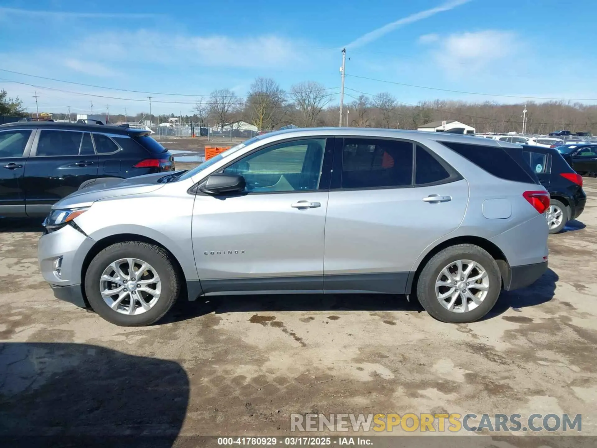 15 fotografías del automóvil dañado 2GNAXHEV4K6155073 CHEVROLET EQUINOX 2019