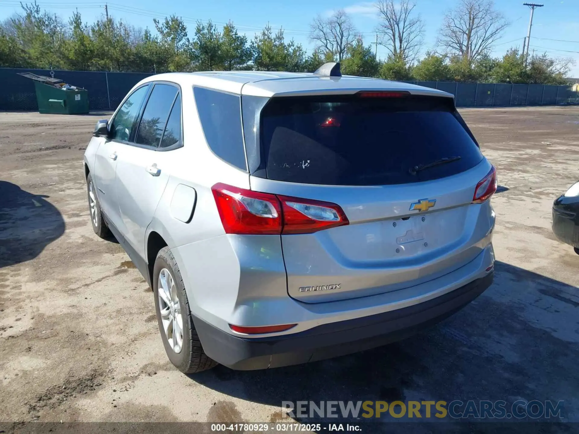 3 fotografías del automóvil dañado 2GNAXHEV4K6155073 CHEVROLET EQUINOX 2019