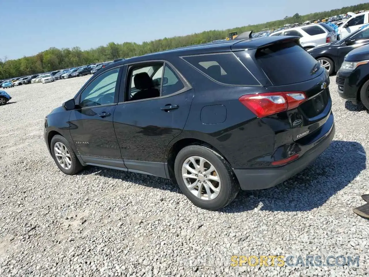 2 fotografías del automóvil dañado 2GNAXHEV4K6255075 CHEVROLET EQUINOX 2019