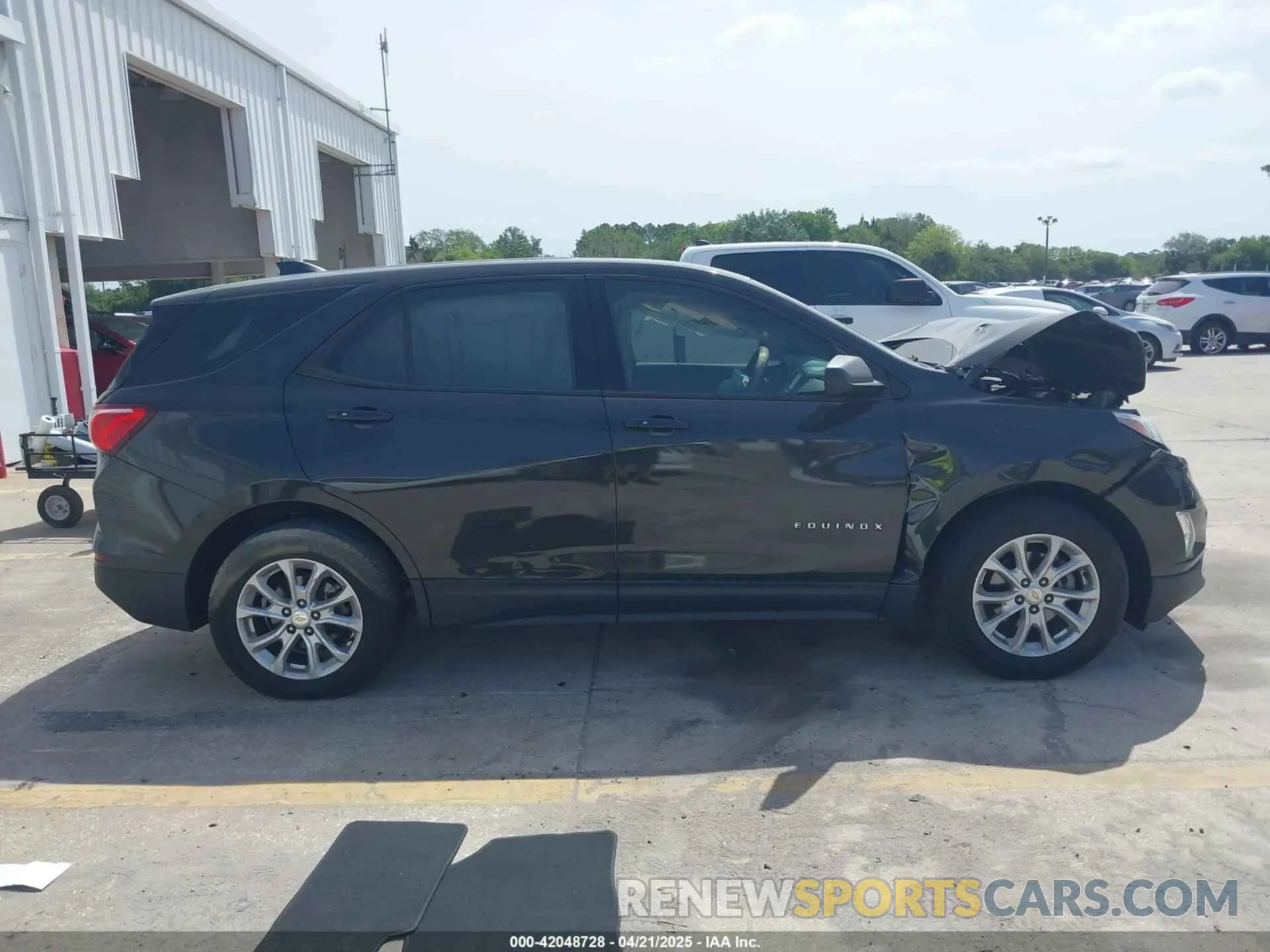 13 fotografías del automóvil dañado 2GNAXHEV5K6150464 CHEVROLET EQUINOX 2019