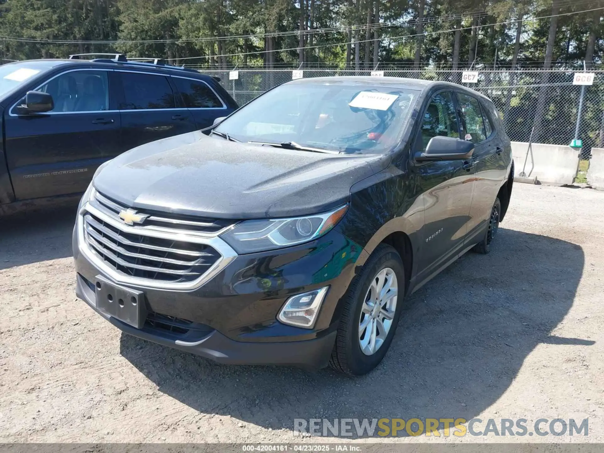 2 fotografías del automóvil dañado 2GNAXHEV7K6212446 CHEVROLET EQUINOX 2019