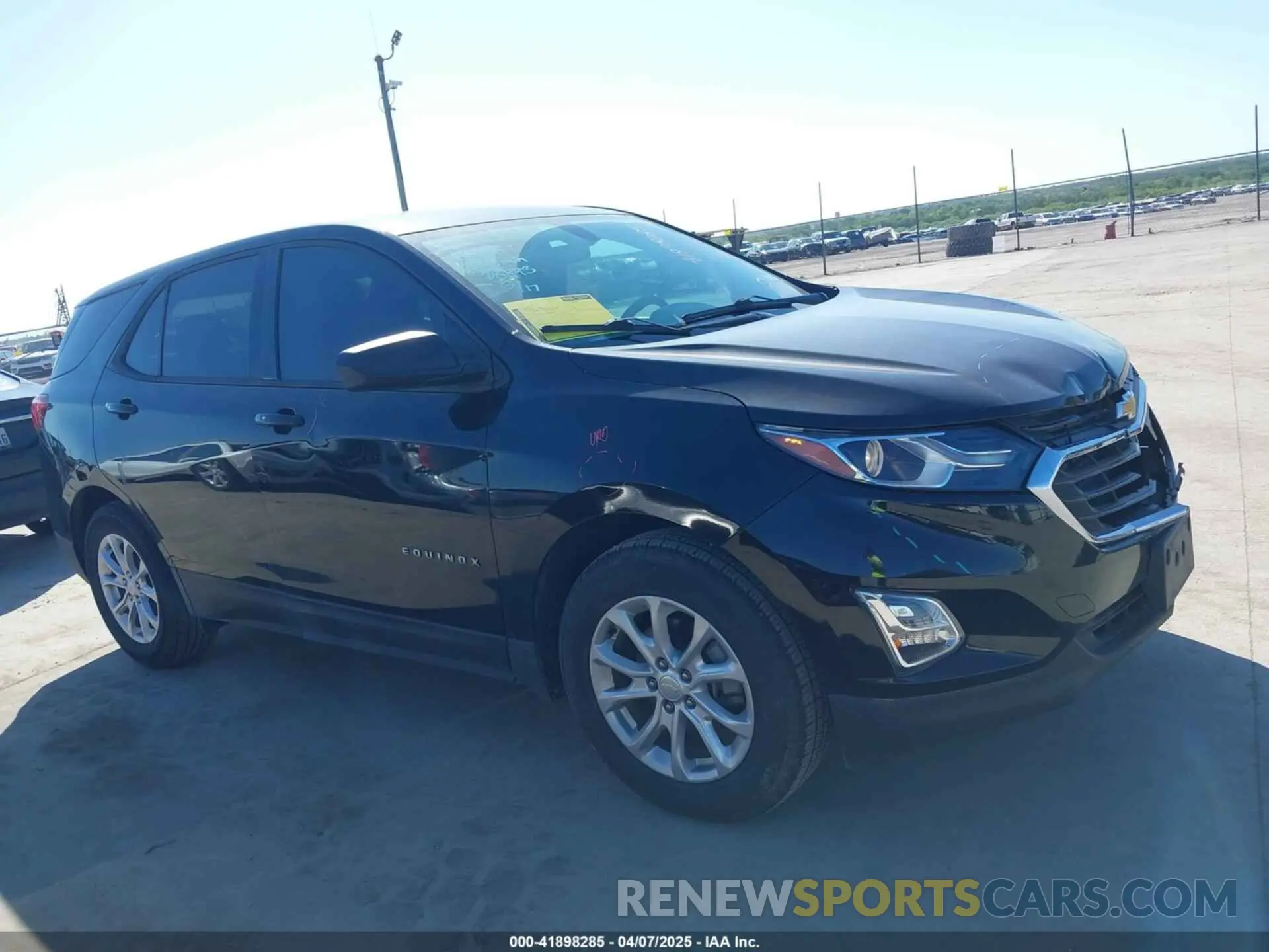 13 fotografías del automóvil dañado 2GNAXHEV7K6244104 CHEVROLET EQUINOX 2019